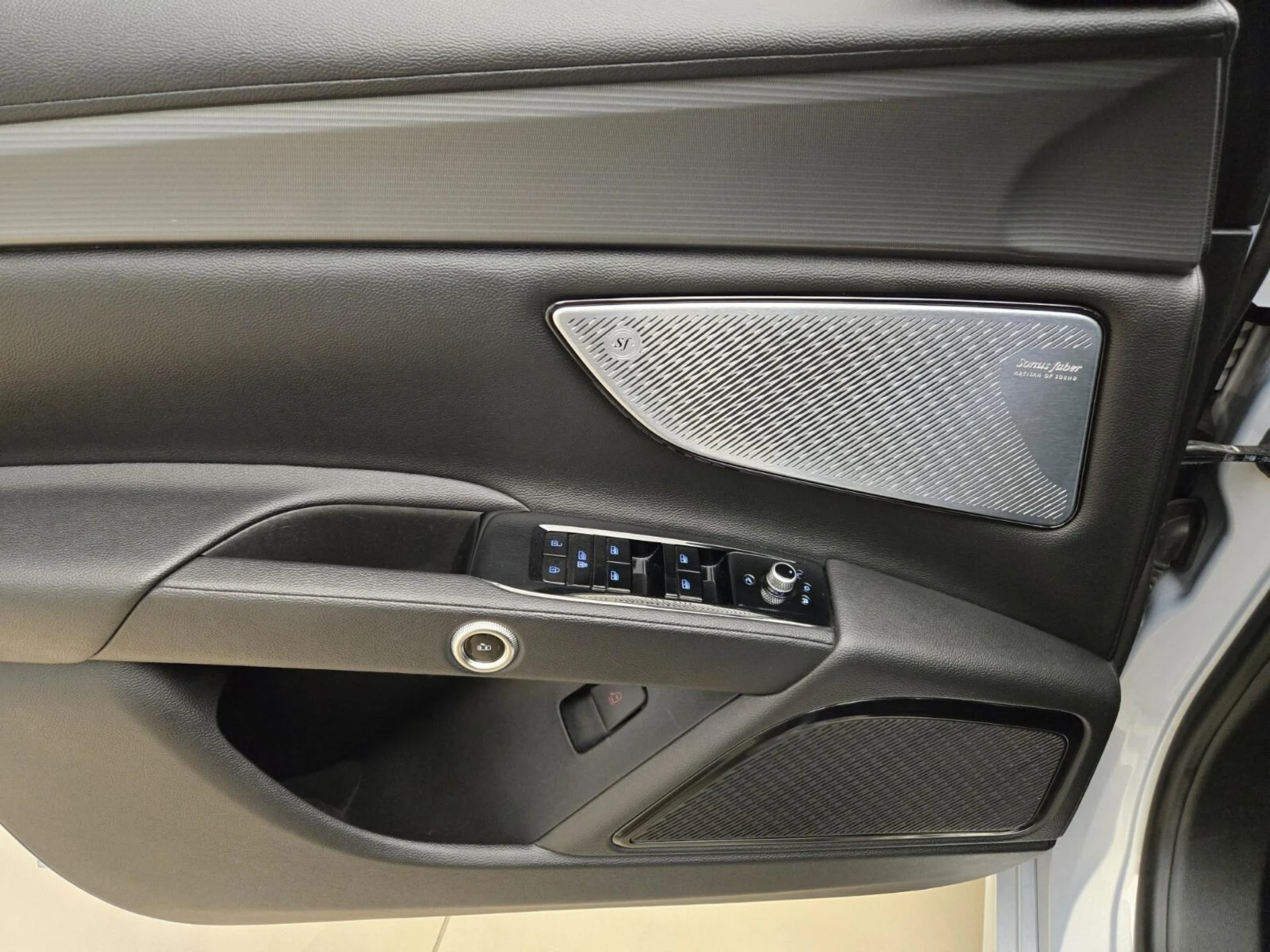 mph028_4287808455_Used_2024_Maserati_Grecale_GT_1765263747_4149331886