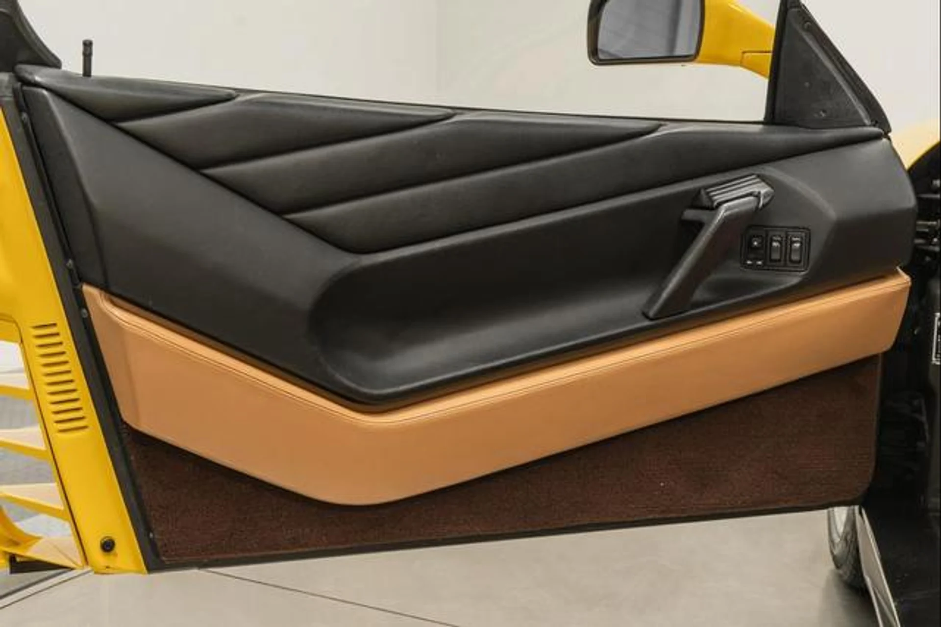 mph028_4292005687_J_Vqyu0r0_XU_Llz_L_WAO_Awg2_ct6c_64b4498f27