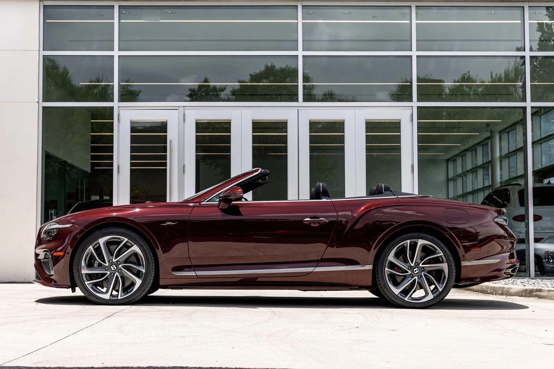 mph028_442110522_9ad814bb16c44ef8267453e319d9bb79x_512095e42e