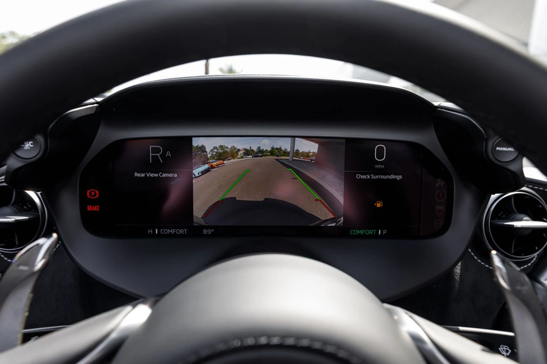 mph028_445397750_590_p29_l_591e3eea18