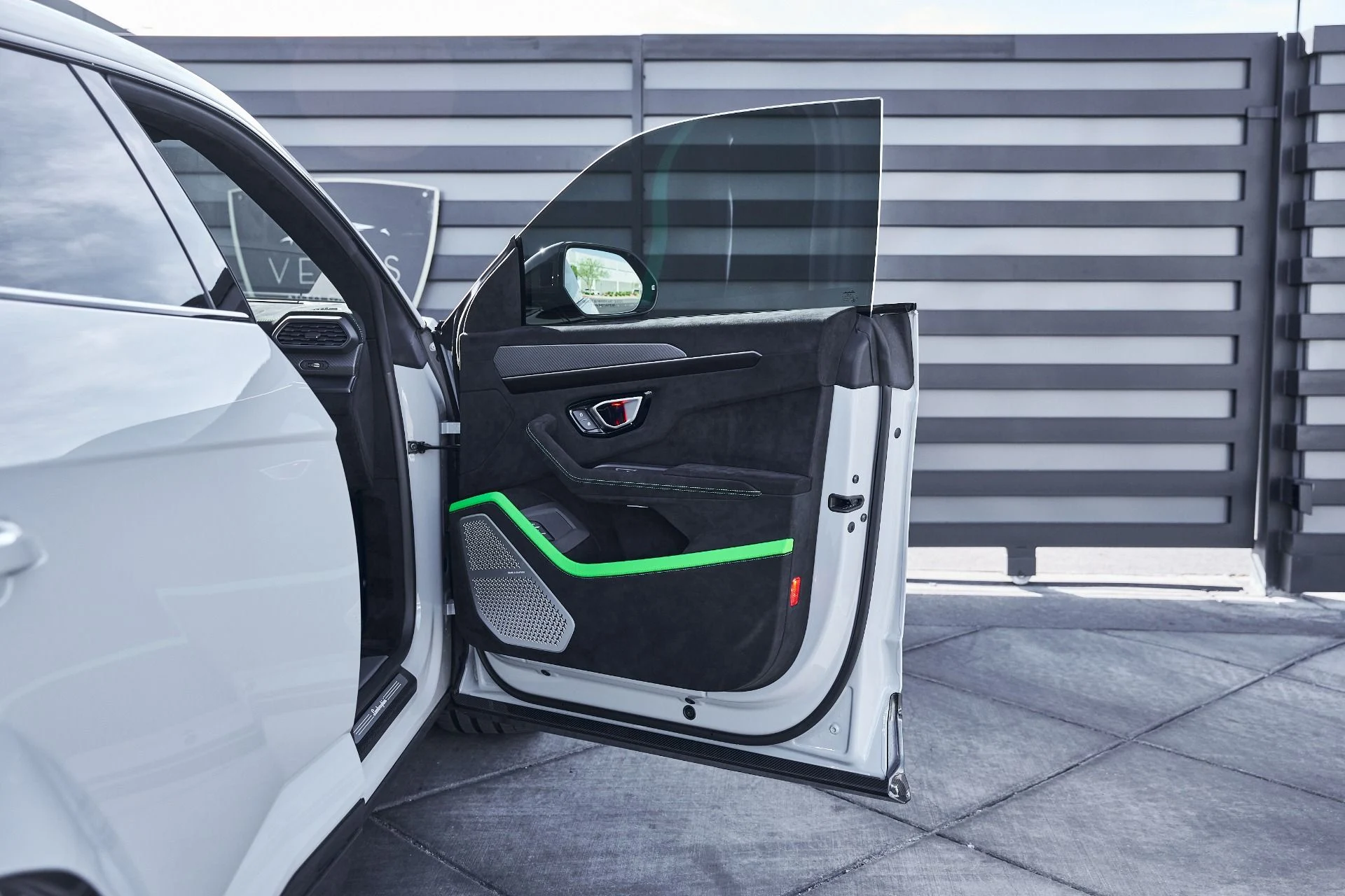 mph028_447999488_Used_2024_Lamborghini_Urus_Performante_1772849065_03961f5754