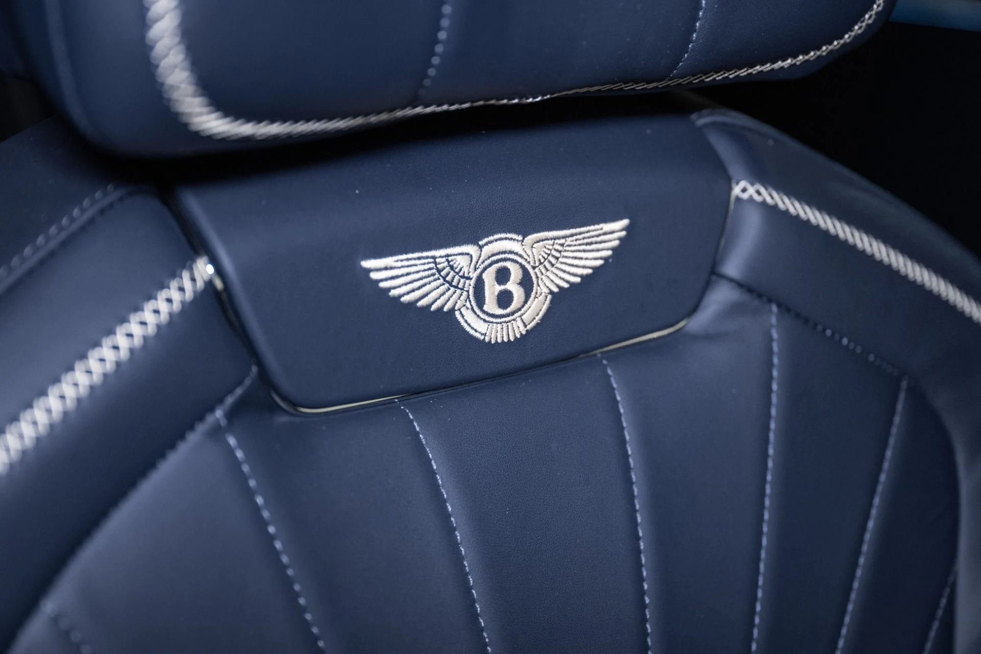 mph028_448065391_Used_2024_Bentley_Flying_Spur_Edition_8_1777999096_5b989bcbb4