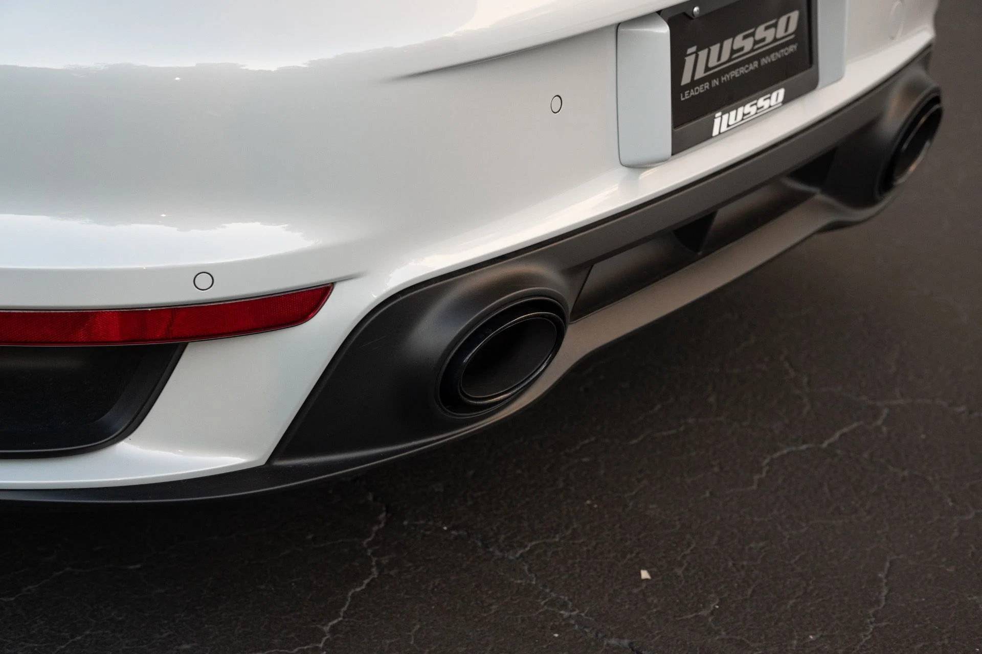 mph028_451187293_Used_2024_Porsche_911_Turbo_1762281596_8c028d4944