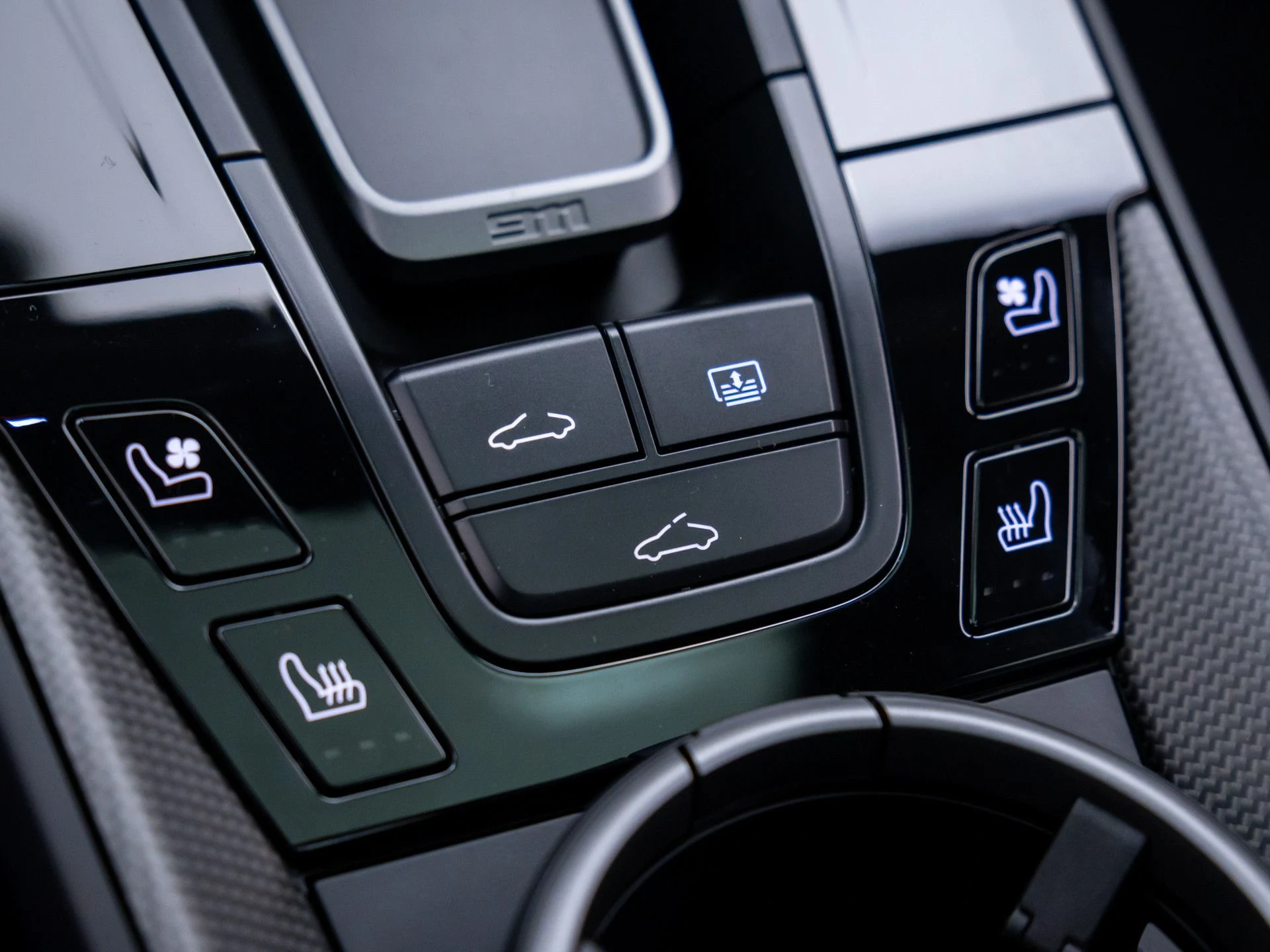 mph028_453028214_04be85c01e02604bcd312c492e508853x_c9914c4fea