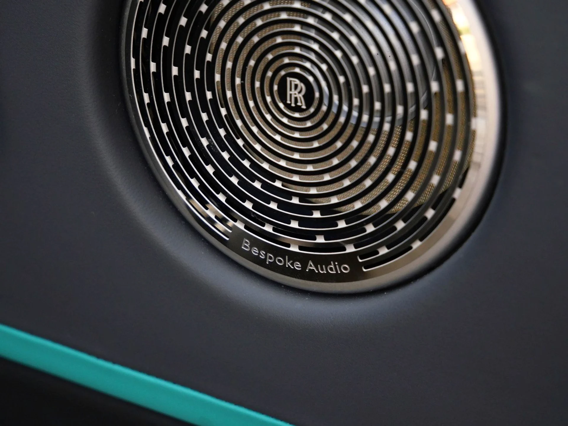 mph028_455315626_67221c32109ee5735a3baf100987a495x_5093bb8eae