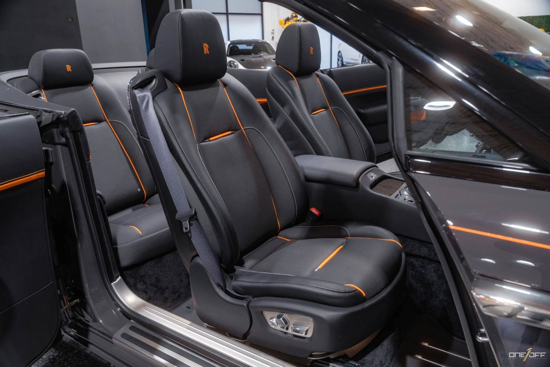 mph028_461382350_Used_2018_Rolls_Royce_Dawn_1_of_1_Bespoke_Special_Order_Black_Badge_1731615753_769a9e905f