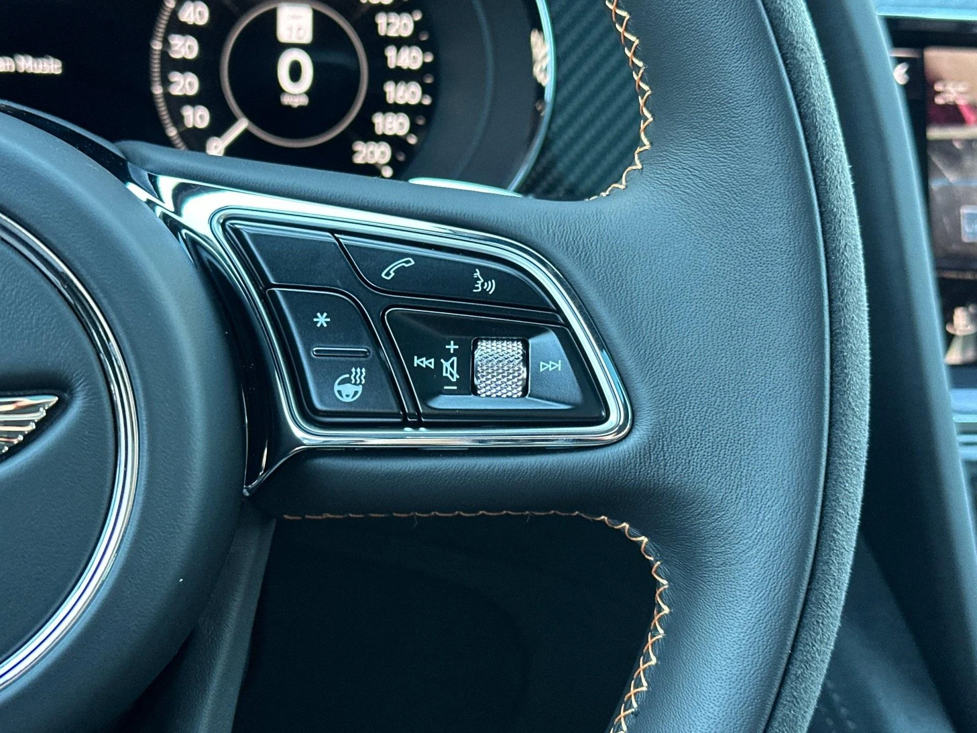 mph028_464709120_New_2026_Bentley_Bentayga_Speed_1771602815_65e82f3213