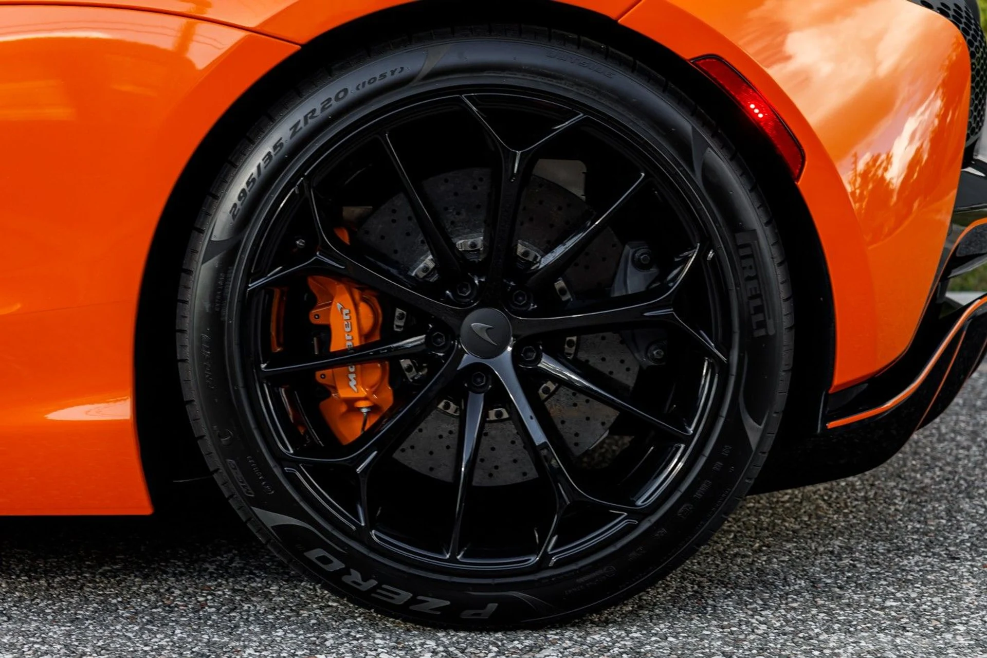 mph028_46821517_457_p29_l_e8672fca2d