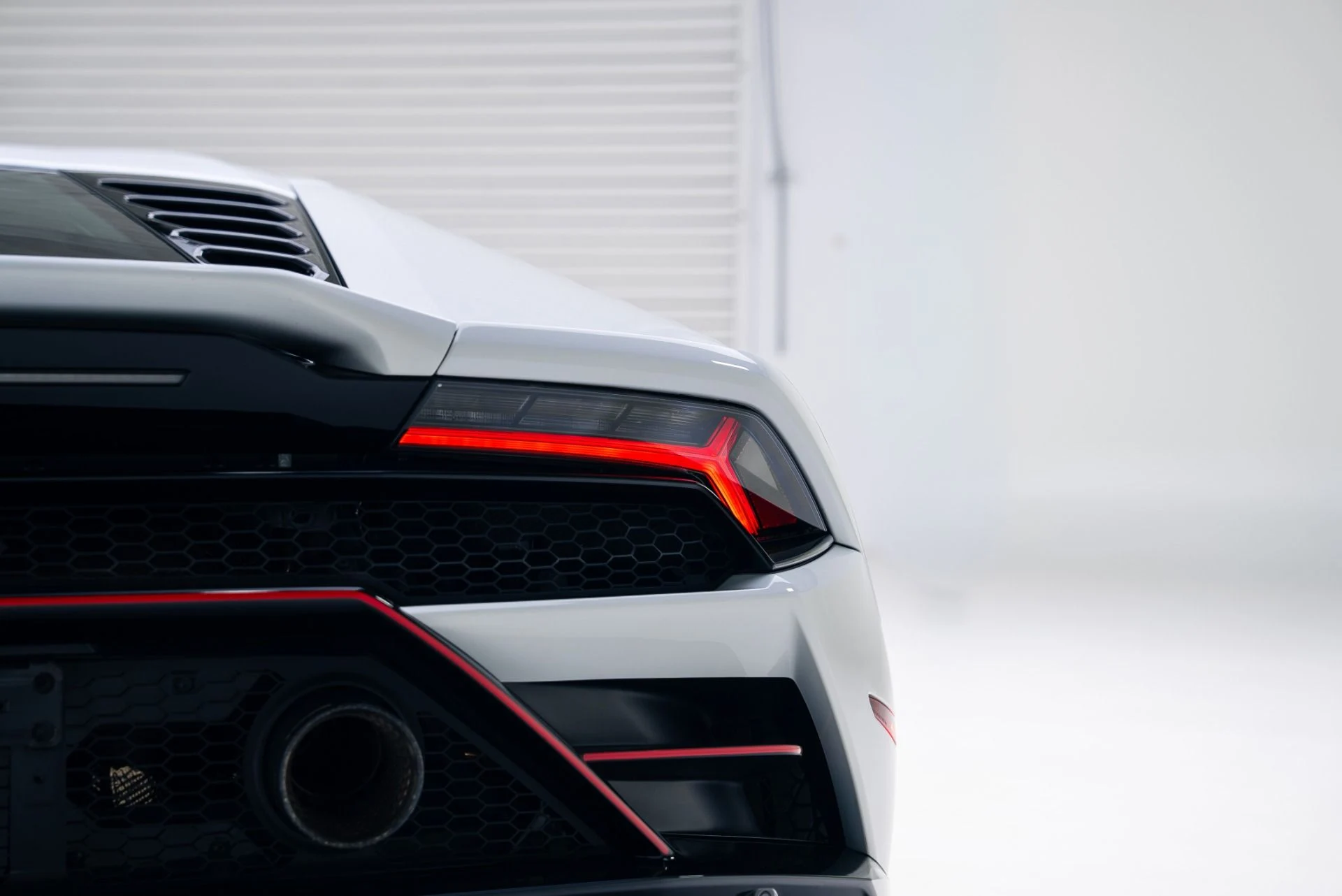 mph028_471640714_Used_2020_Lamborghini_Huracan_EVO_1766089728_79c22fa9a2