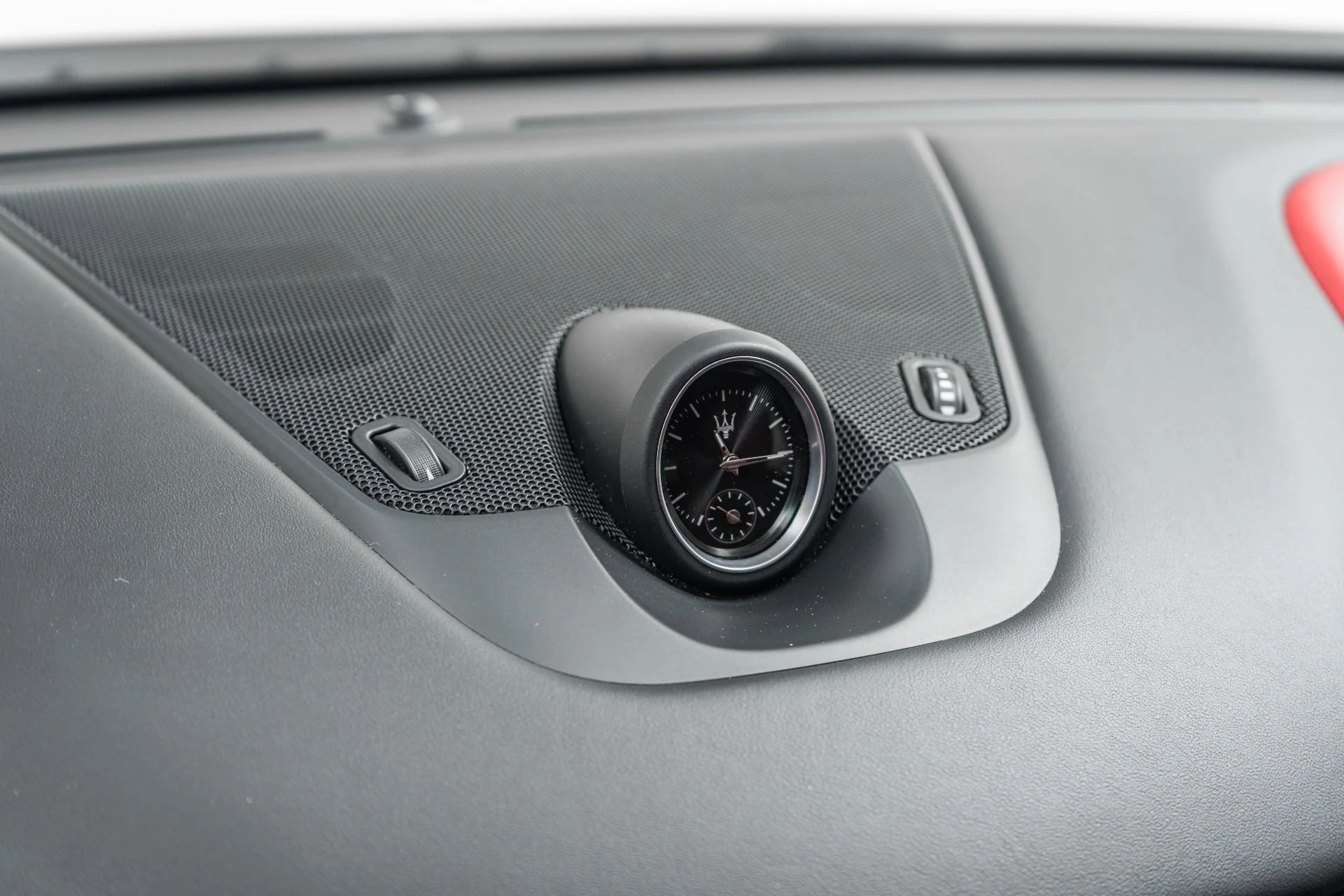 mph028_473177875_Used_2022_Maserati_Levante_Modena_Nerissimo_Package_Comfort_and_Convenience_Package_1773694217_b2f96c364f