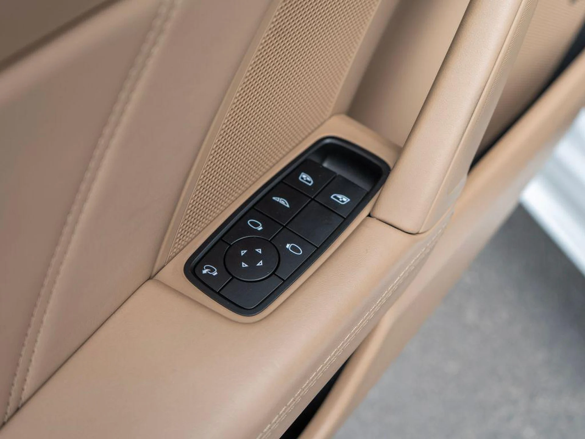 mph028_476476675_ojxr_R_Drh_Czxw_JYA_Mll_D5_Pd4d_Q_Vg_01049950b5