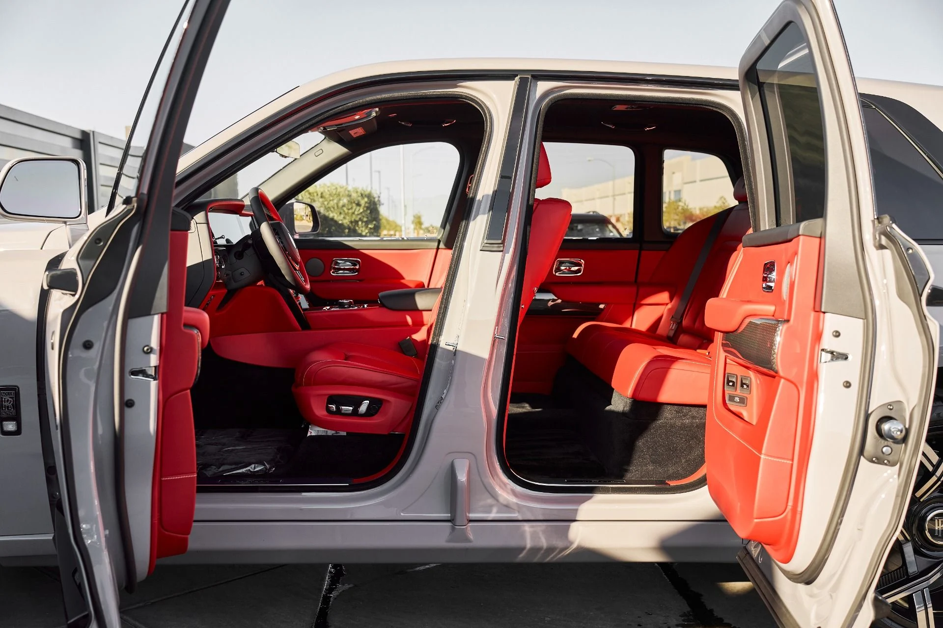 mph028_480811898_Used_2025_Rolls_Royce_Cullinan_1775588096_b65dd85540