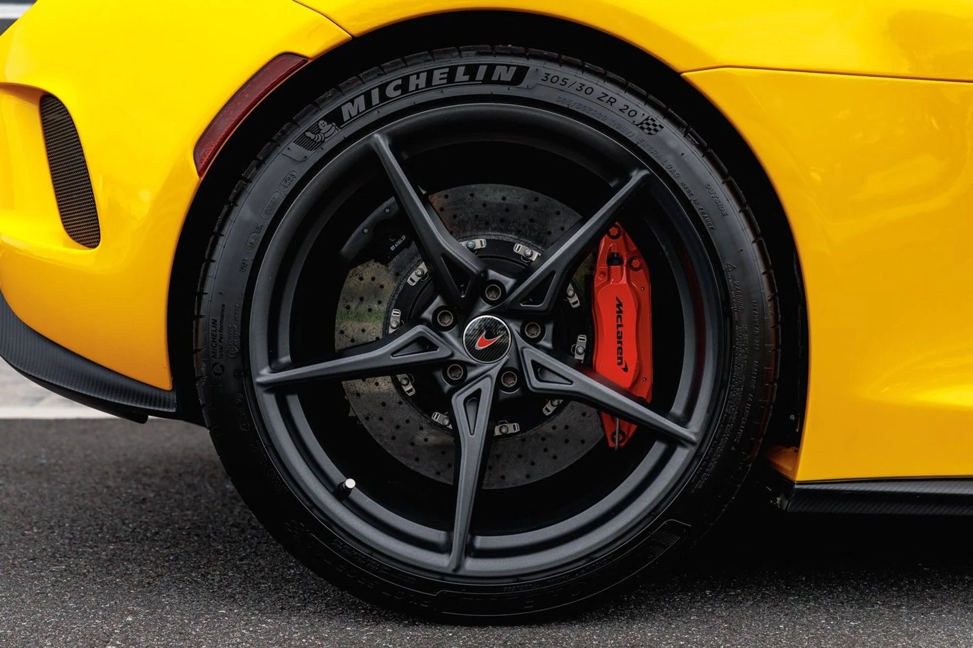 mph028_481726706_593_p29_l_3d968cc1f8