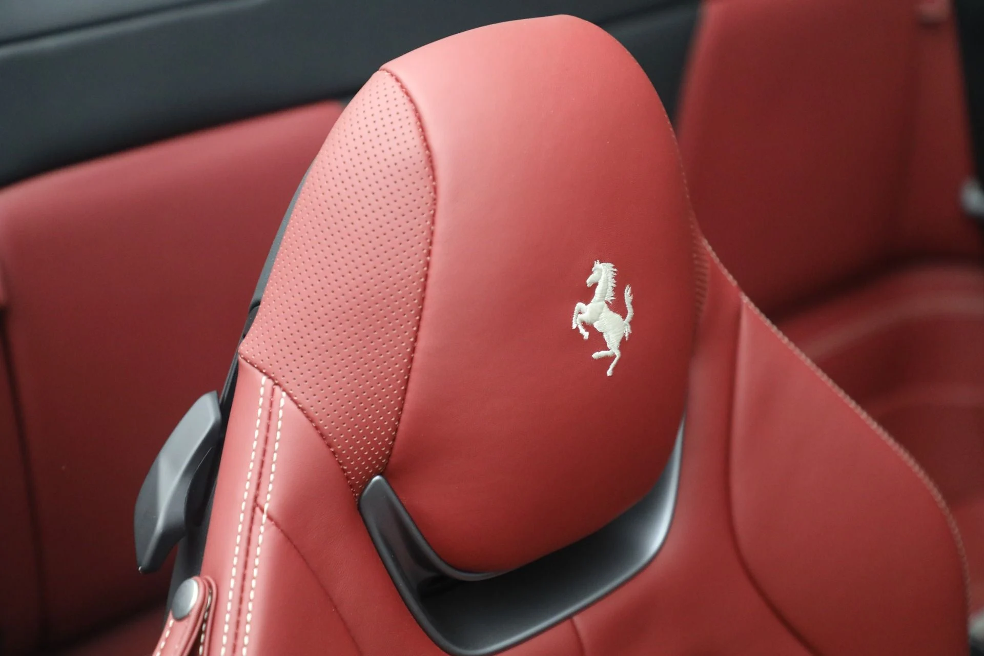 mph028_487592098_Used_2022_Ferrari_Portofino_M_1761750007_eccc4961e2