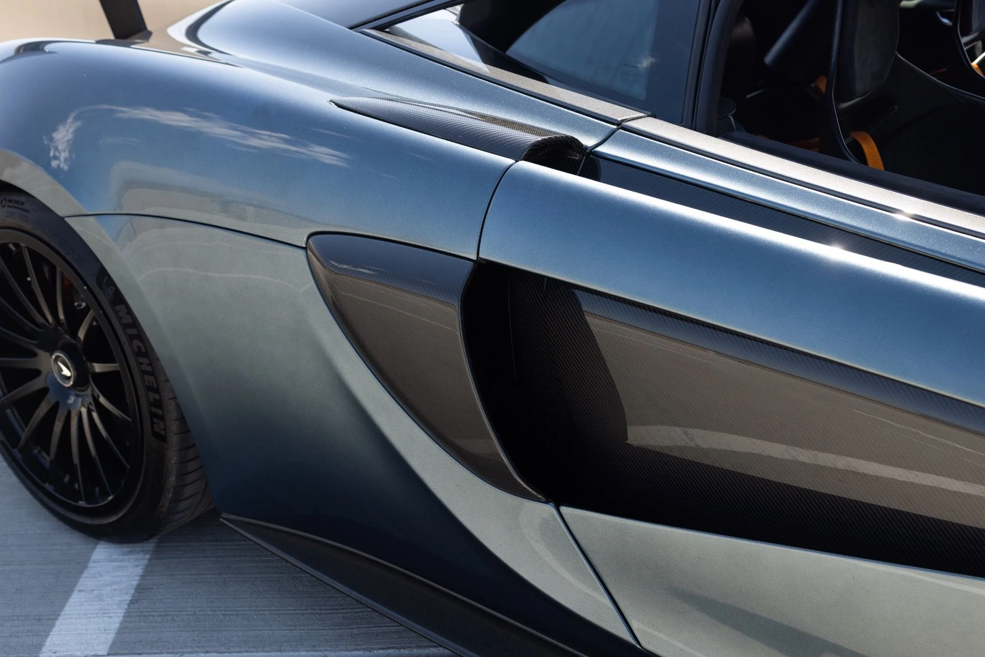 mph028_489623981_Used_2020_Mc_Laren_620_R_1785795567_14f89df64a