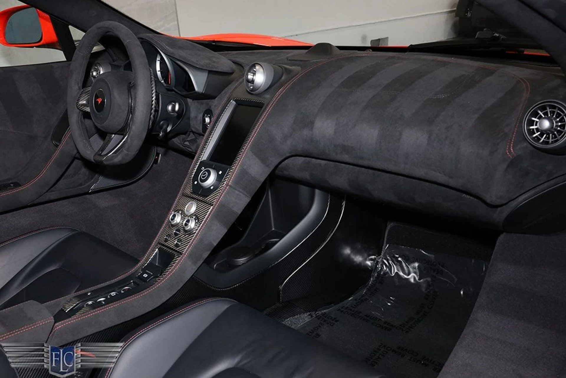 mph028_491506139_used_2016_mclaren_675lt_msocoupe_9689_22917250_29_1024_6168ae9057