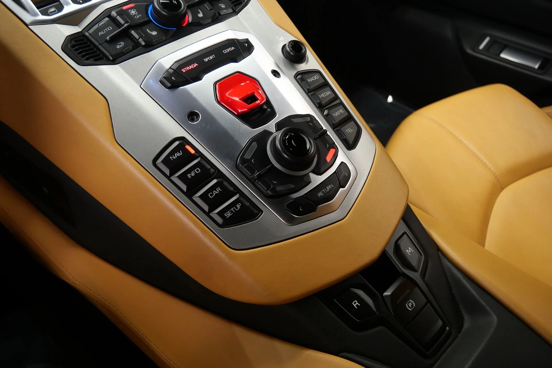 mph028_495068613_Used_2014_Lamborghini_Aventador_LP_700_4_Beautiful_Color_Combination_Transparent_Engine_Bonnet_1774982949_c2c68ff91d