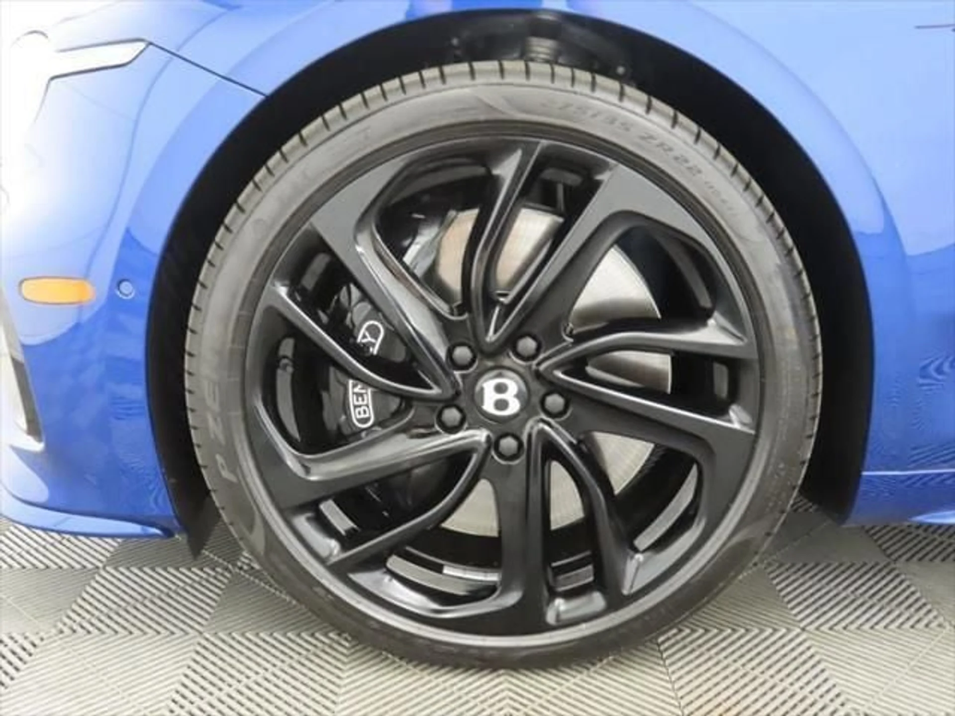 mph028_499169091_new_2025_bentley_continental_gtspeedconvertible_8119_22891450_29_640_c00feb7120