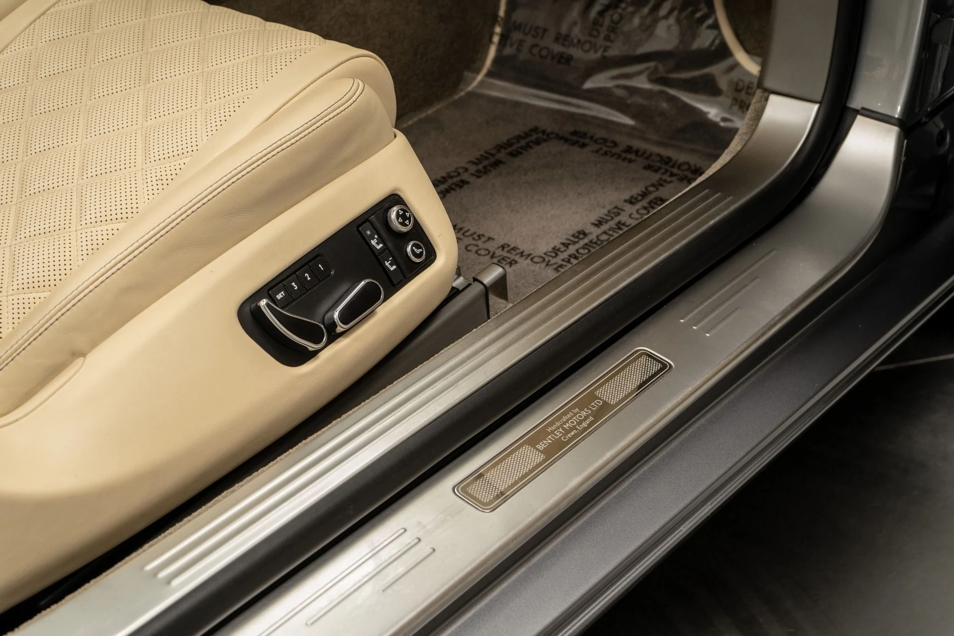 mph028_500384221_Used_2016_Bentley_Continental_GTC_W12_Mulliner_Driving_Specification_1772642355_2b84c14985