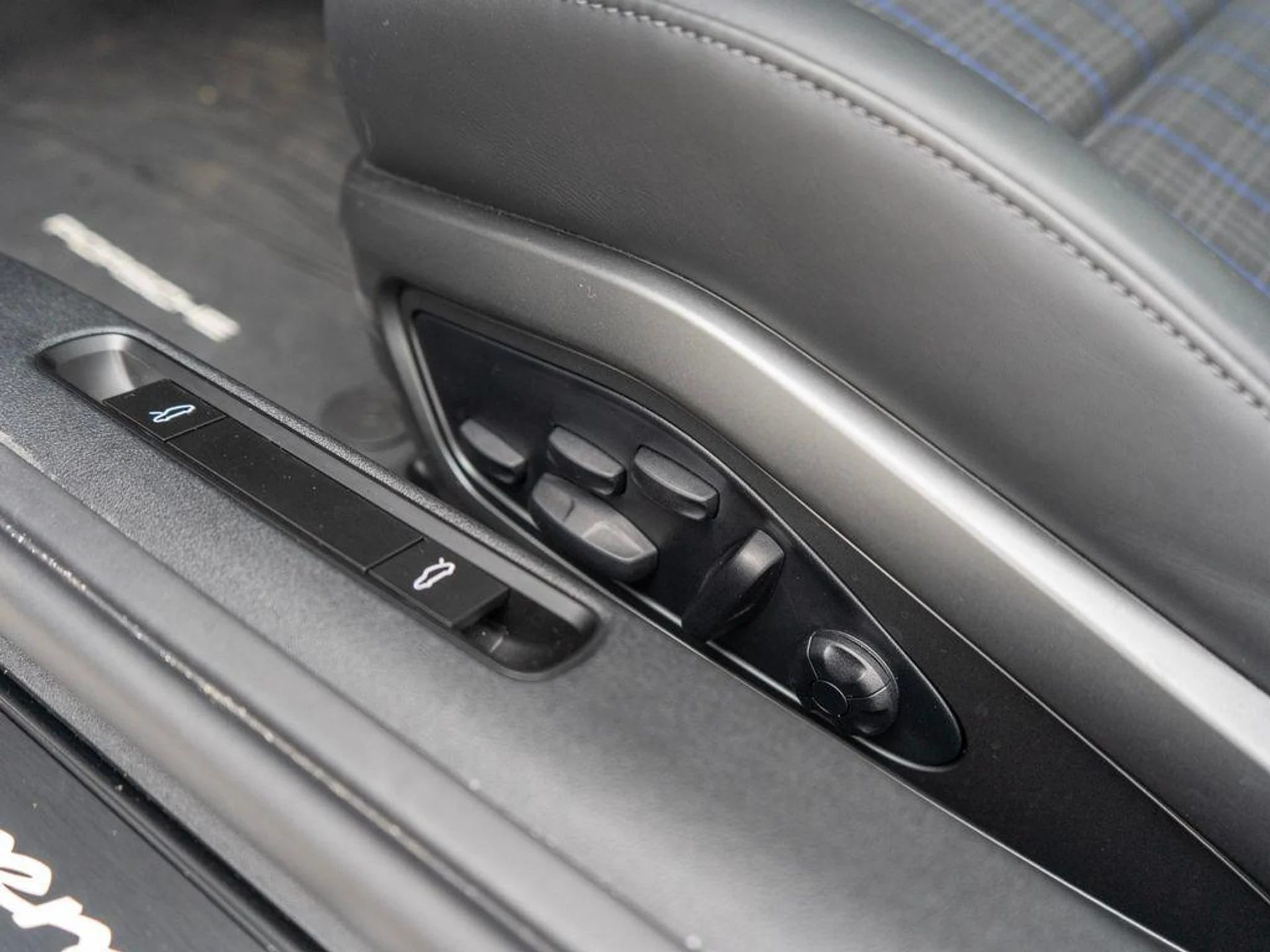 mph028_502765701_l_Ojf_MR_36qy_QW_Fvksk10_NH_s1vww_f6965dbb57