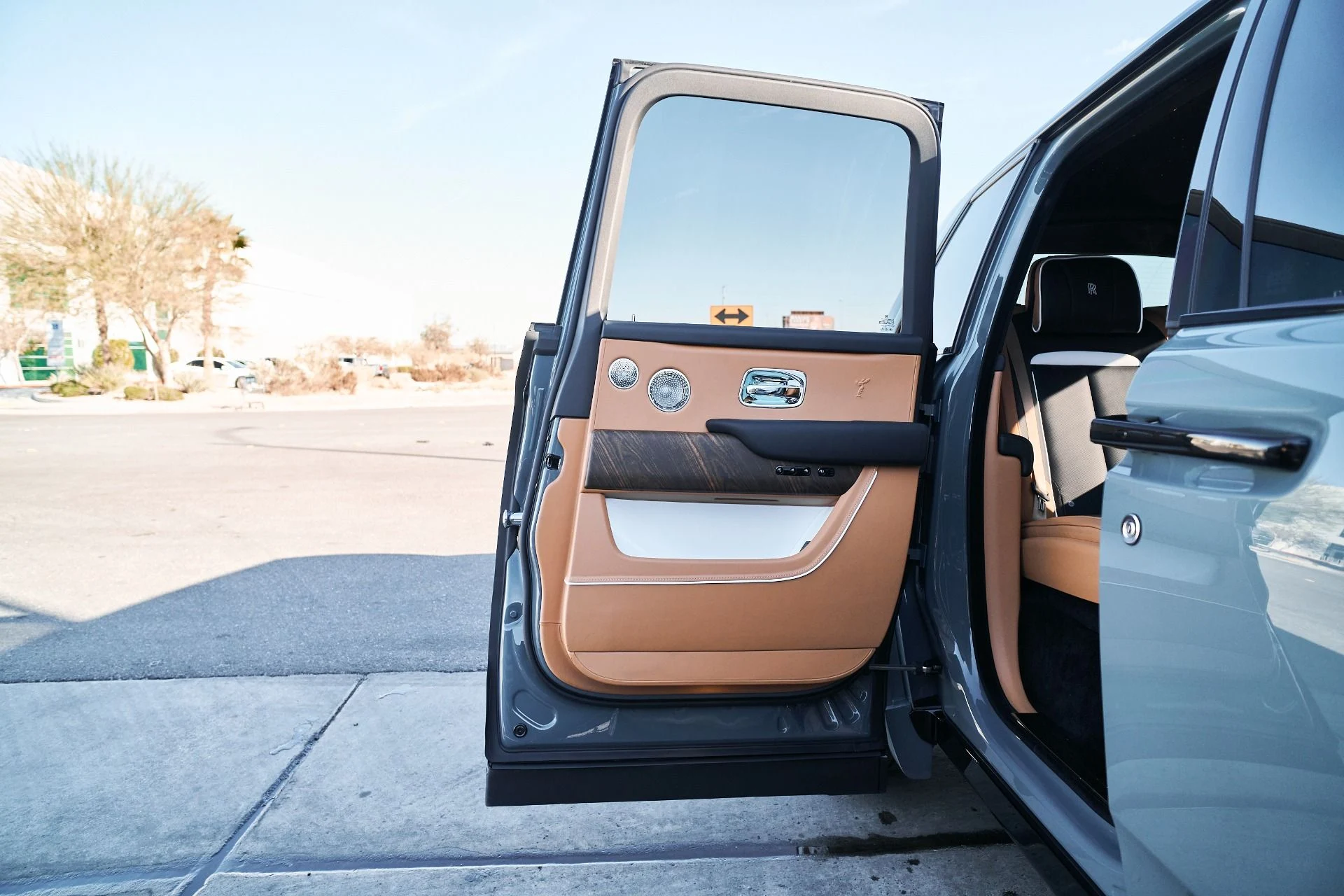 mph028_506263204_Used_2025_Rolls_Royce_Cullinan_Base_1766020371_09c1638e2e