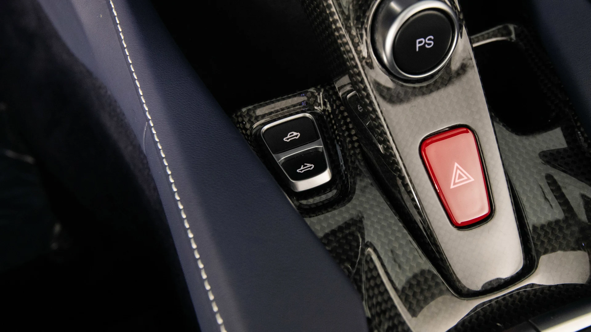 mph028_509591780_b8a0a2b187b9425f99869d12d3846c24_7e83ed24d5