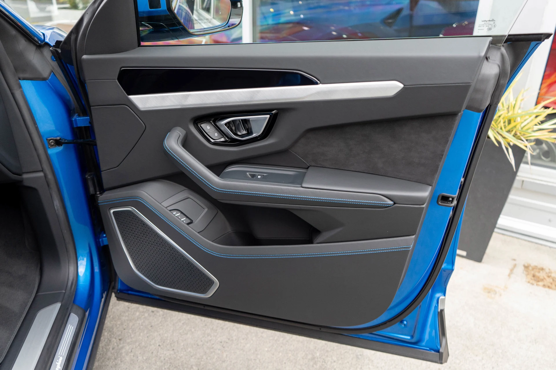 mph028_509836271_29_2403f7752a