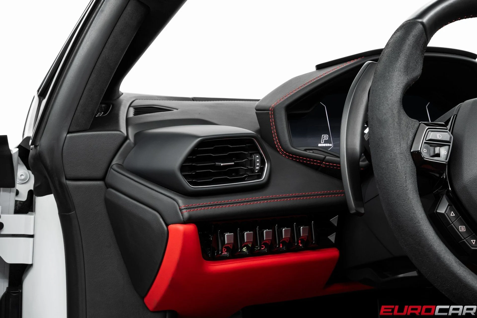 mph028_512724032_image_29_f40ef49bea