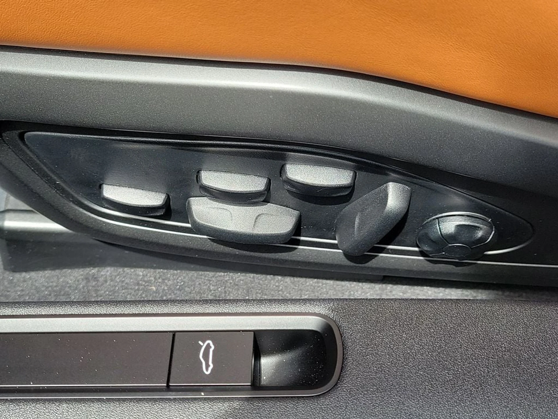 mph028_513023308_29_2591006a07