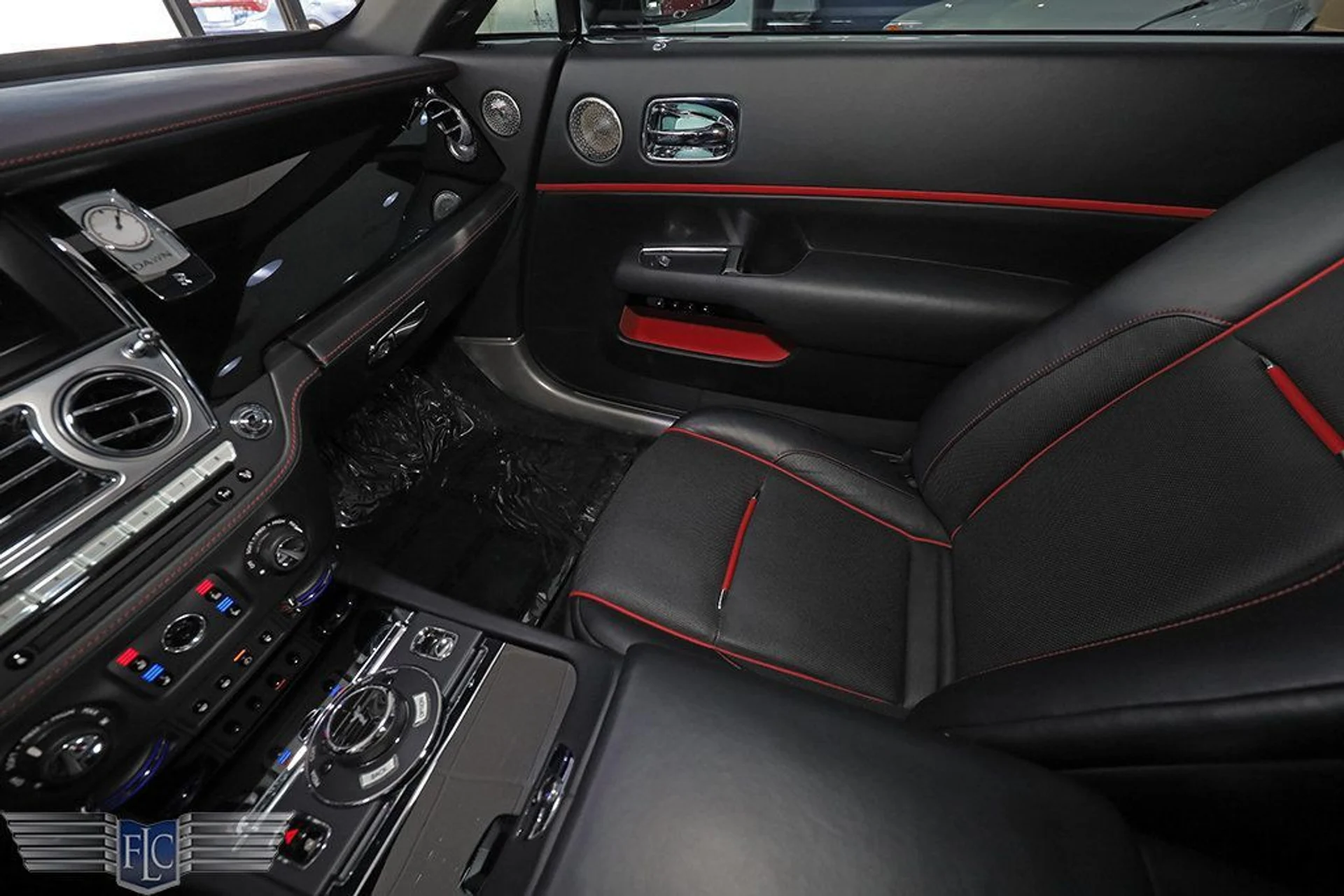 mph028_521019091_used_2021_rolls_royce_dawn_convertible_6305_23016597_29_1024_b58a956fce