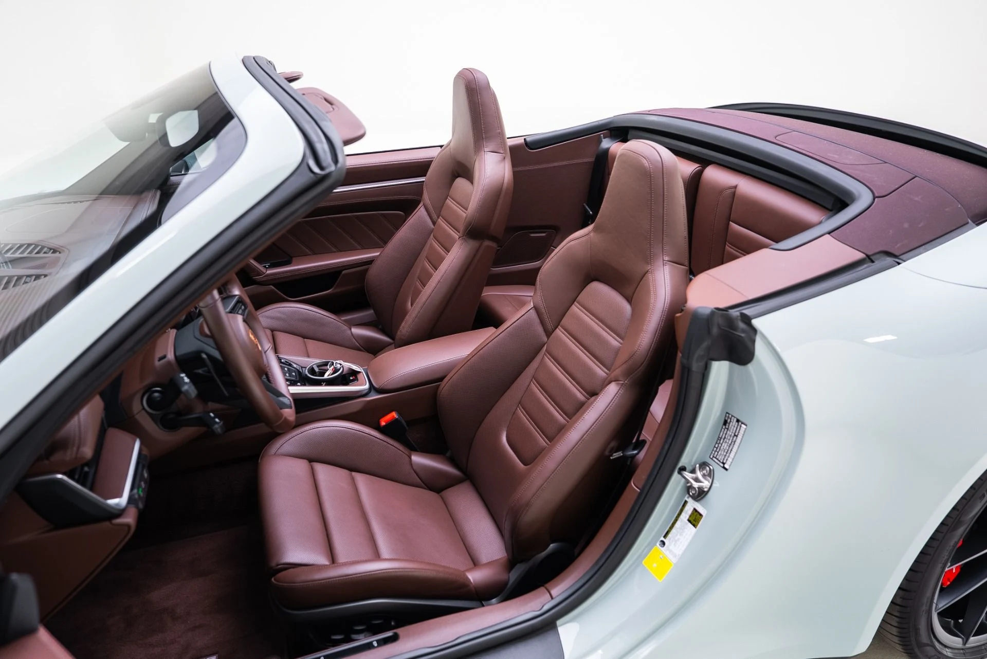 mph028_532140988_Used_2025_Porsche_911_Carrera_4_GTS_1768865209_68ee721988