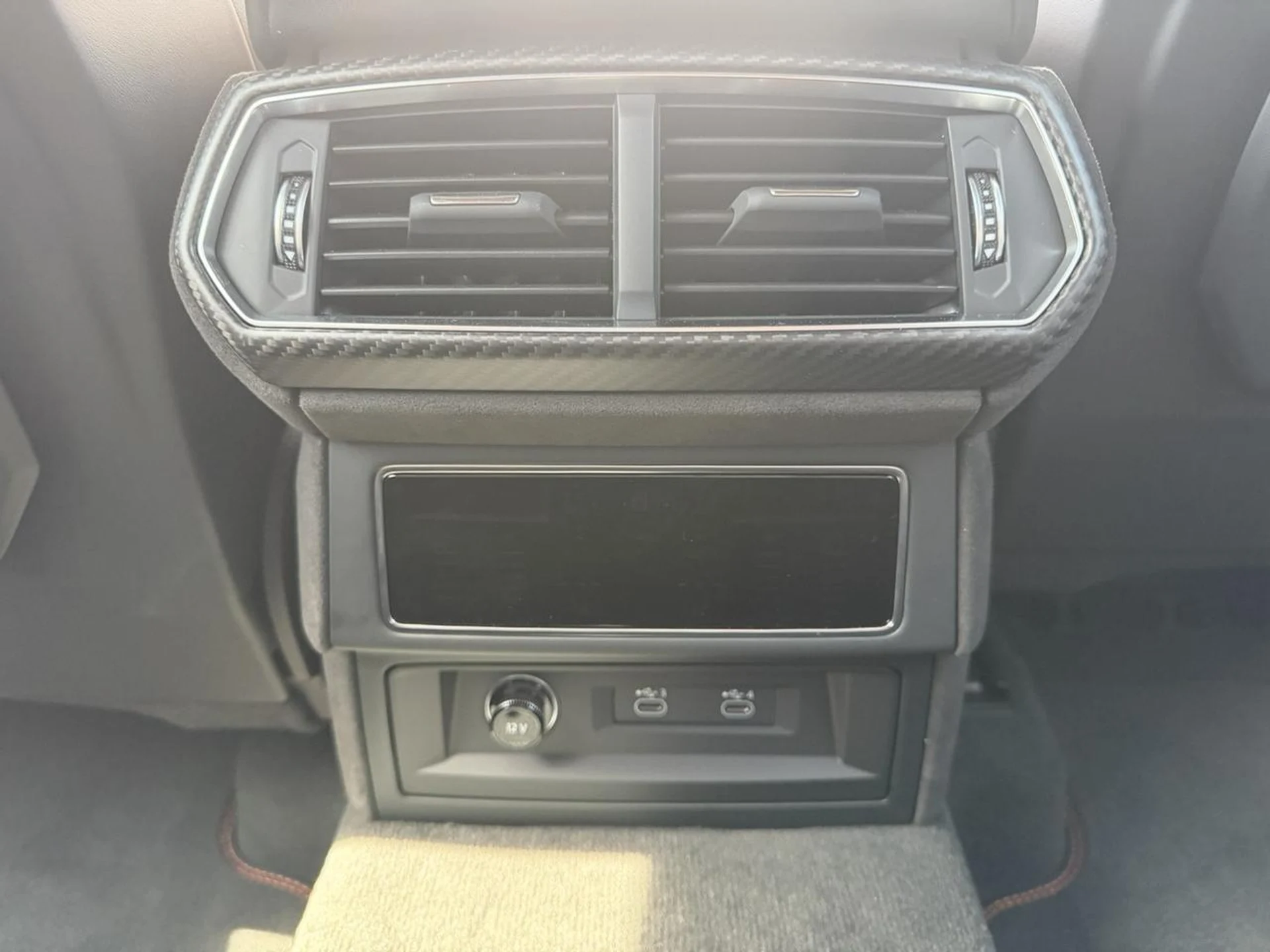 mph028_536282275_d4587bda315df0f88b23fbdbcd6b0818_f9aec3cb51