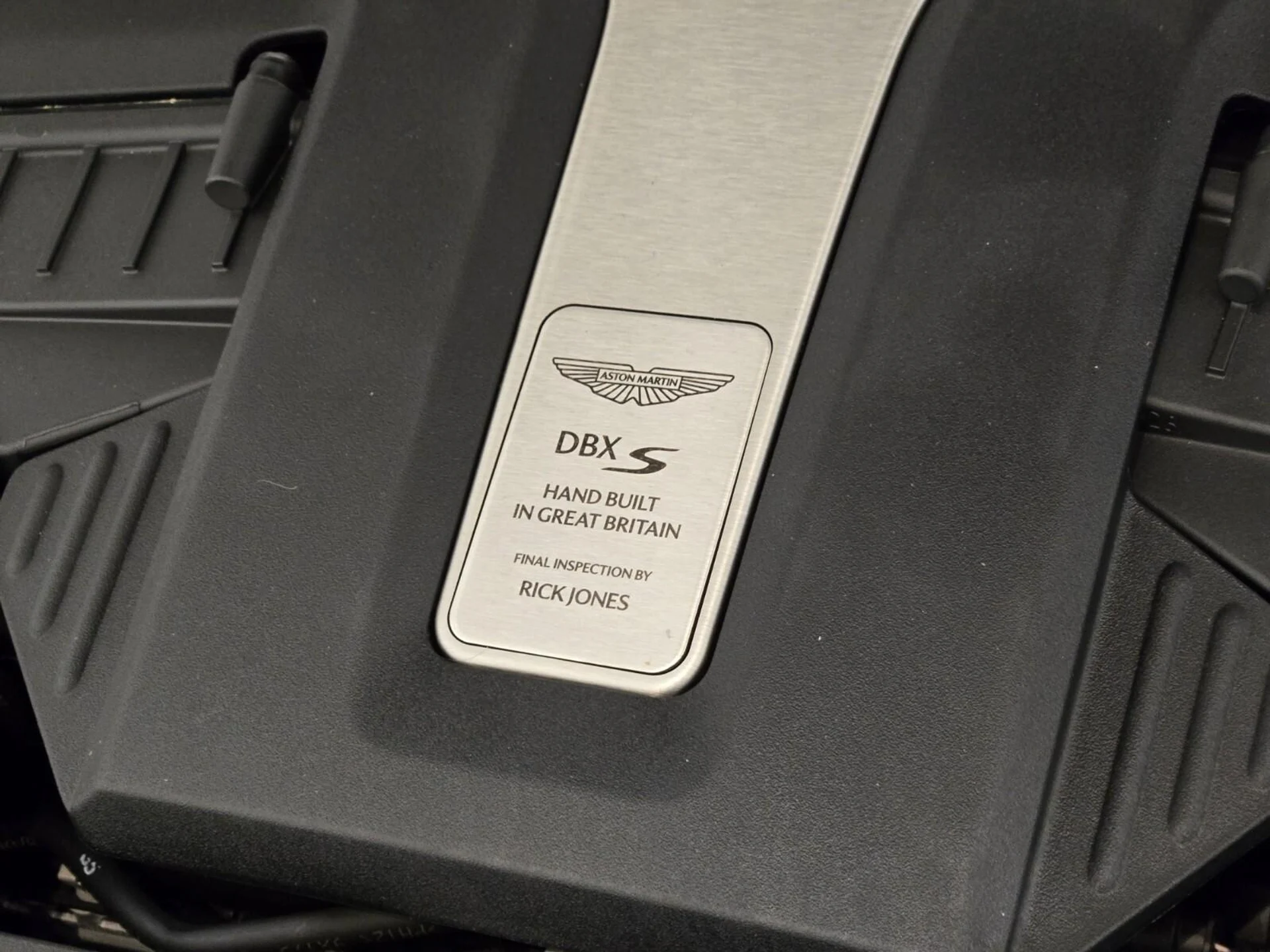 mph028_538077445_New_2026_Aston_Martin_DBX_1767248321_ecee666450