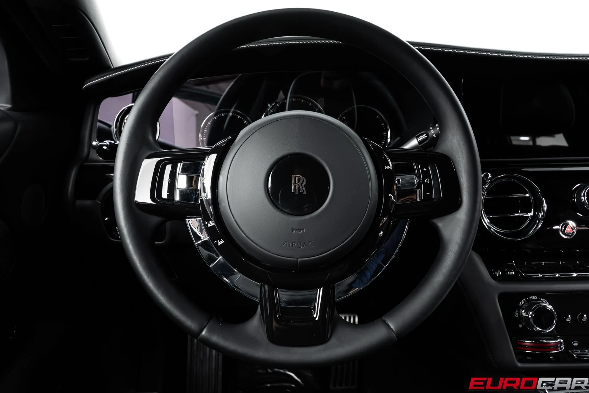 mph028_541030539_c150b8fc_3ff3_4625_a37f_25872140af79_4b881be839