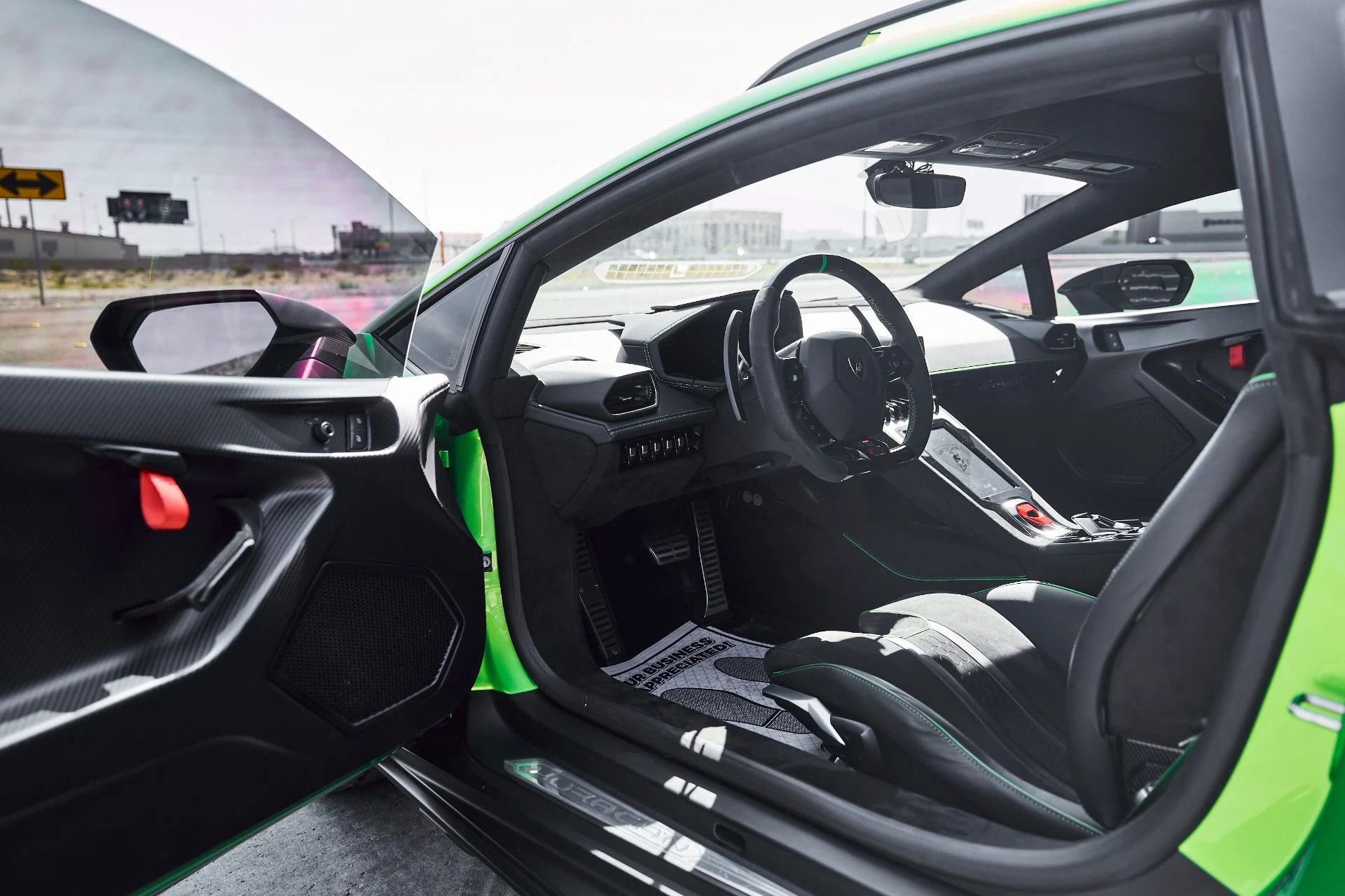 mph028_542049674_Used_2024_Lamborghini_Huracan_Sterrato_Base_1774300095_77b9282b73