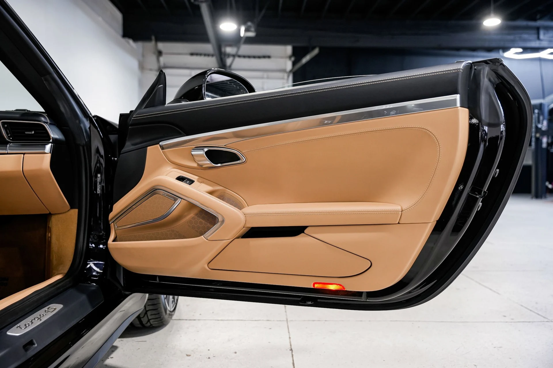 mph028_544148108_6570f3ed630061d9e9ef9c154597ace4x_18922b7861