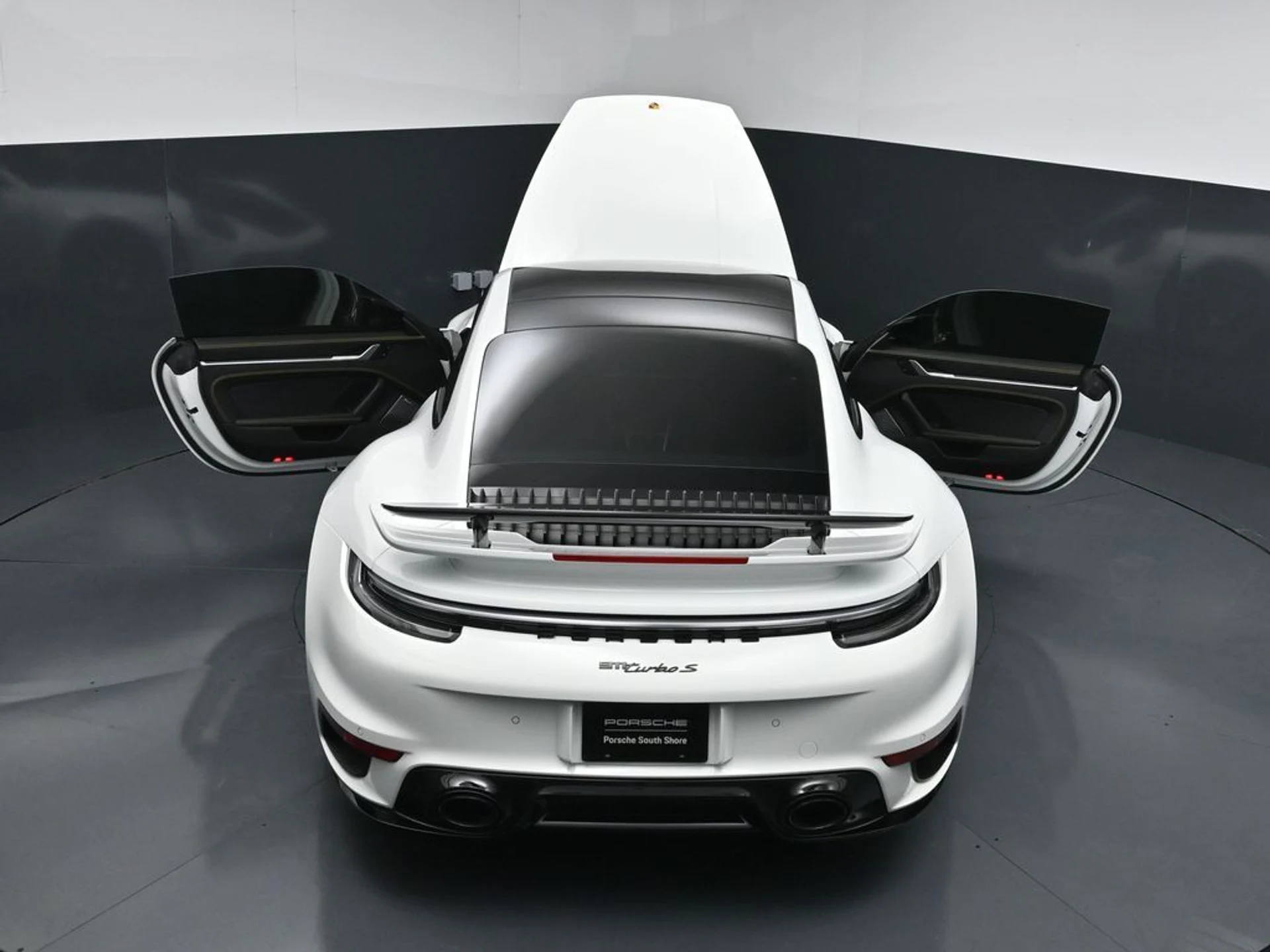 mph028_54598003_70e5700e39ee1126522a04b414a407f8x_a6be5c23d2