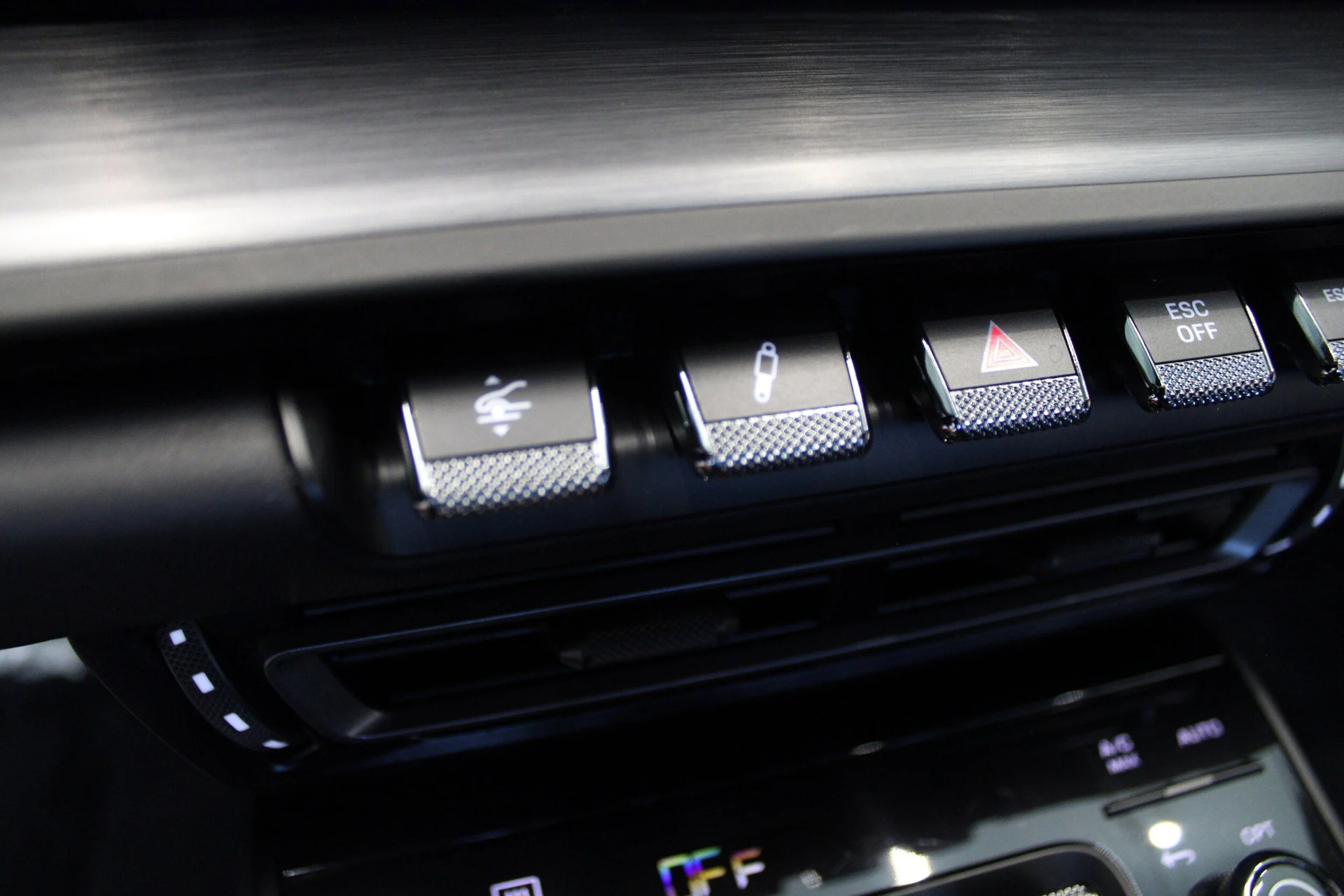 mph028_546428397_e2ecde1bcdfb449f5841a7327c5055f5x_4ea44294a9