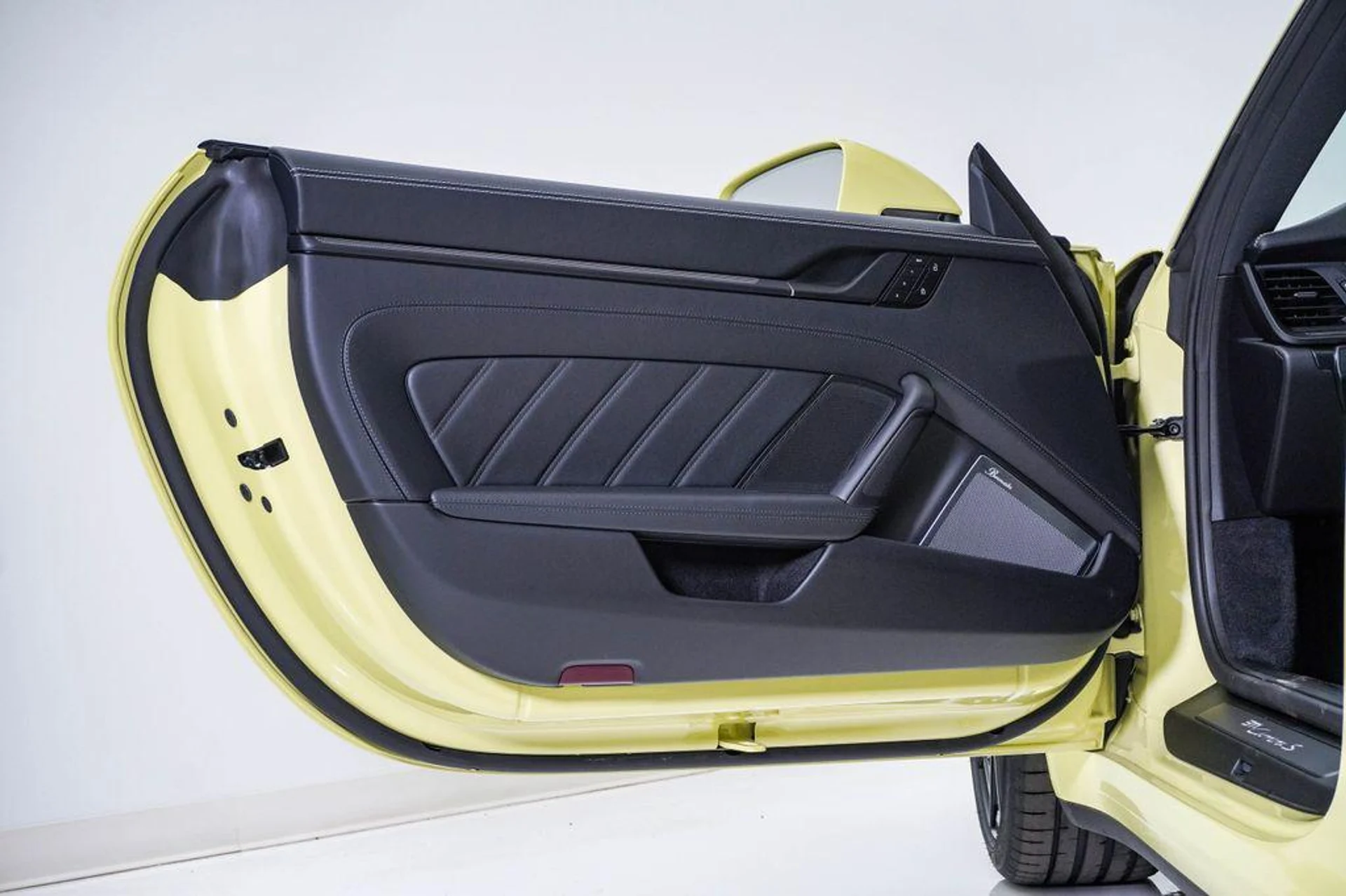 mph028_550441176_mr5_Vtb3vq1_C80vqqcfe0_Pzt_T4s_Q_9139dd9e28