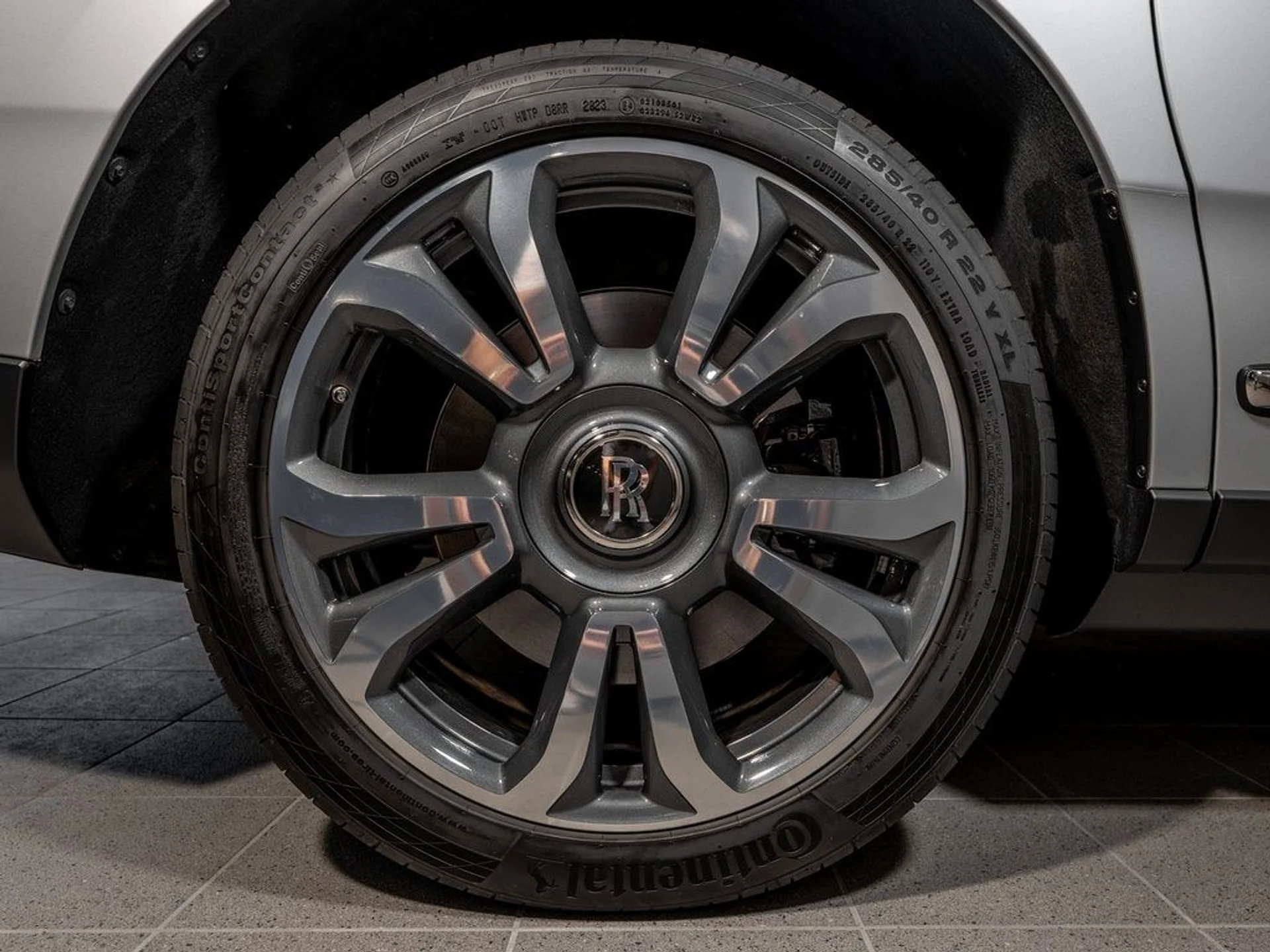 mph028_552975739_image_29_fceef74b99