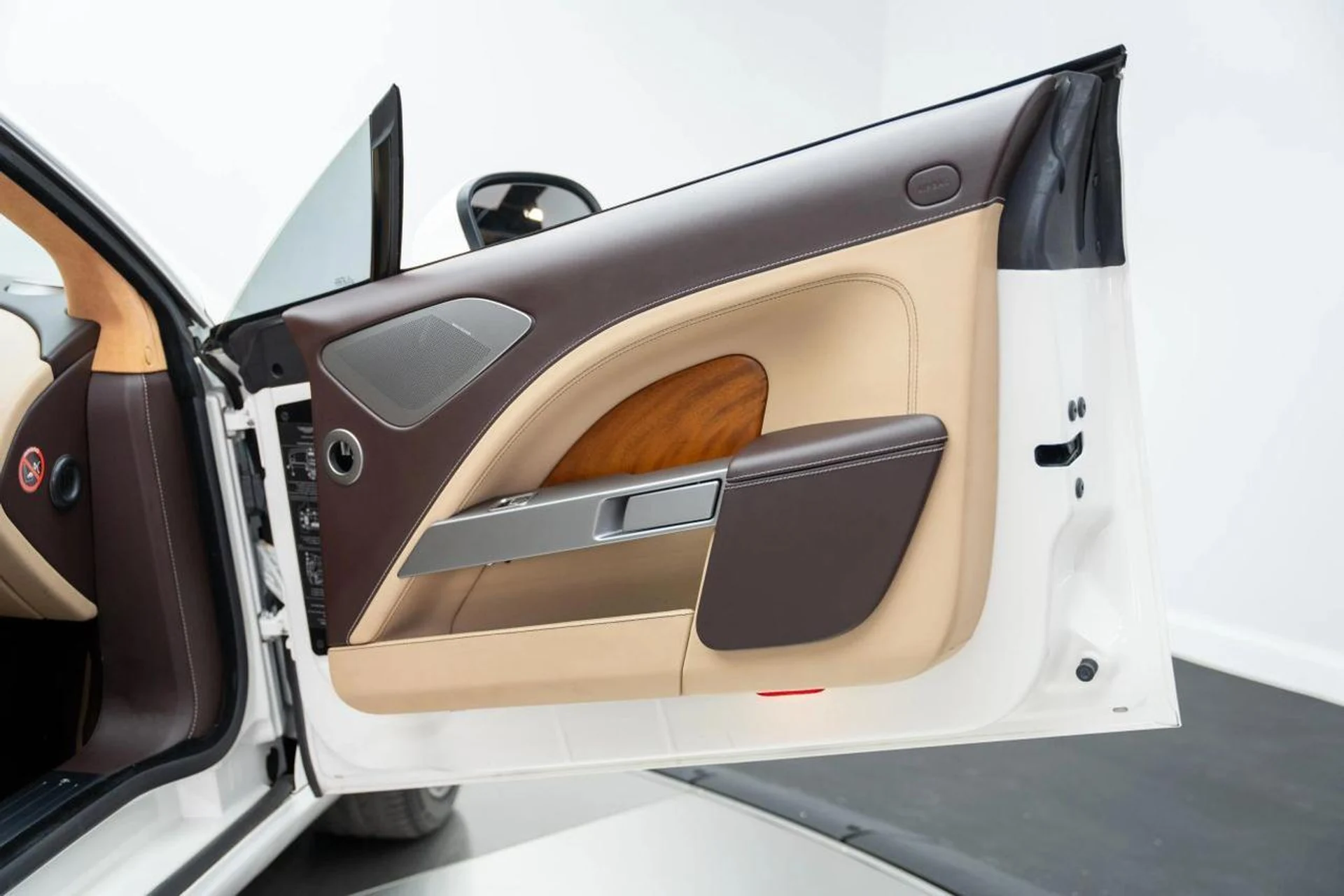 mph028_553749261_854fb5c539a090f75d3884dd2cbfe3dd_6cbef50fa6