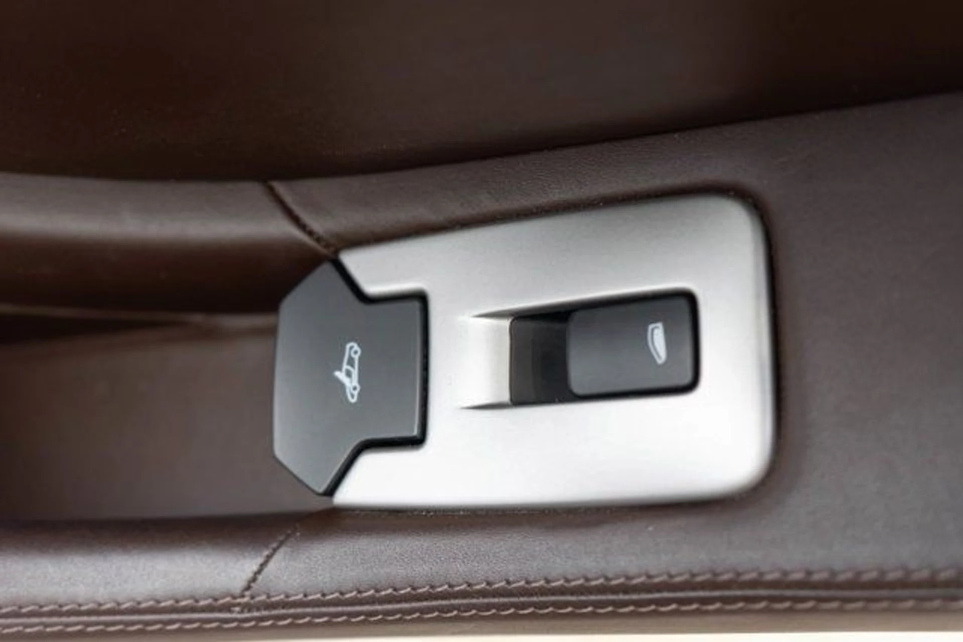 mph028_564191208_29_5373bd16d1