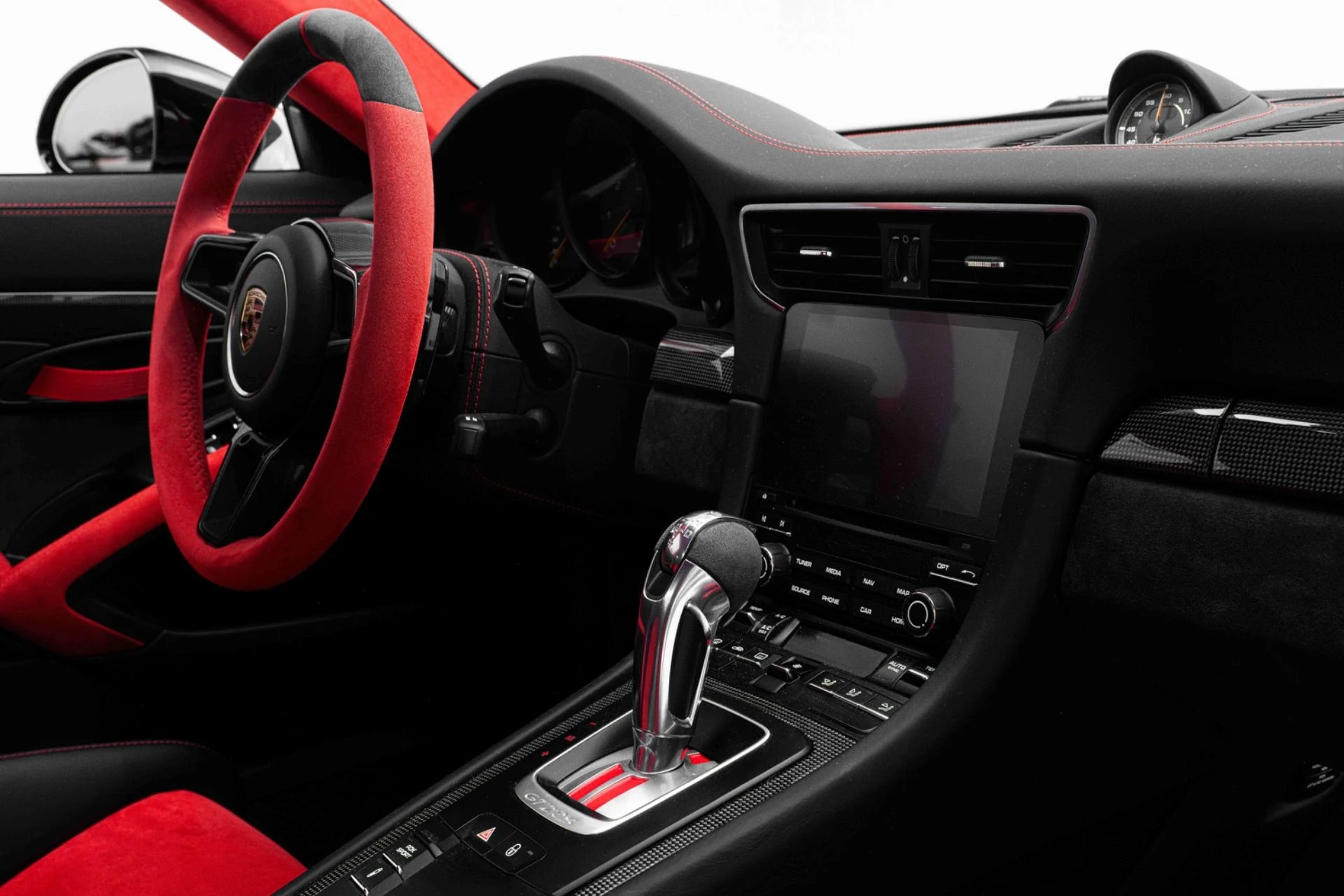 mph028_565265801_Used_2018_Porsche_911_GT_2_RS_1774025659_799856ebdc