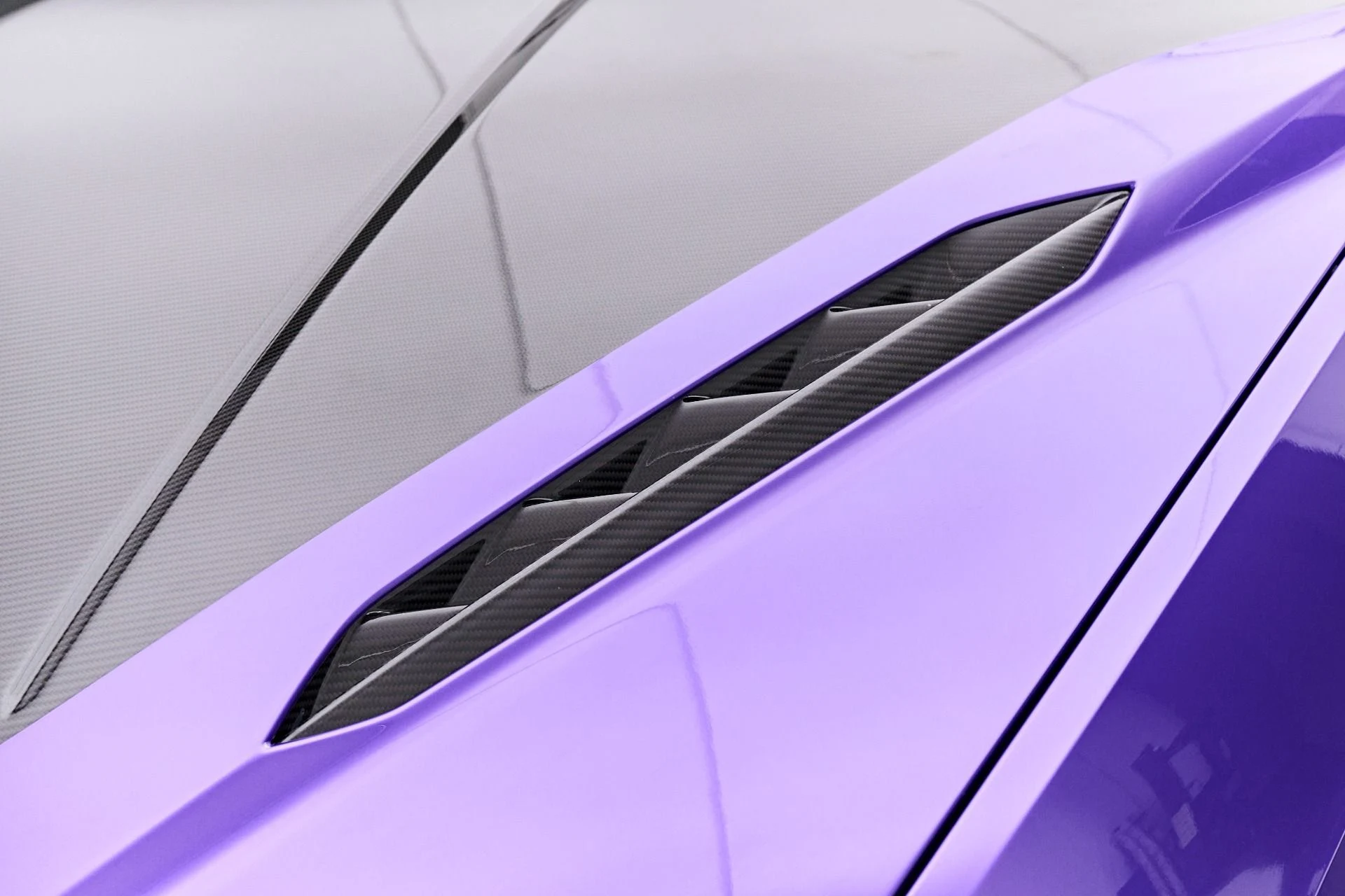 mph028_56915387_Used_2023_Lamborghini_Urus_1705445920_1ffcdabd42