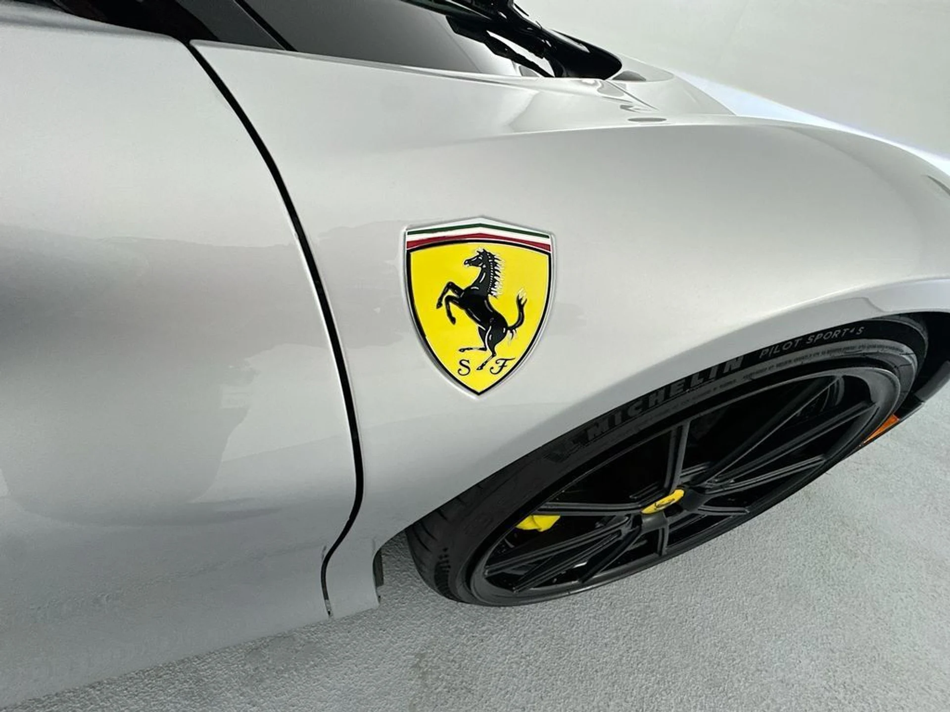 mph028_569603574_4ba3d08480aeb53daf8c32f4c9d73155_a681ad76a6