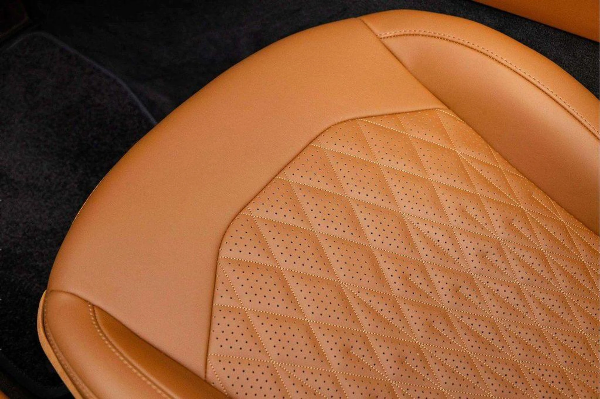 mph028_5717199_oi_Ul3mv9_Iq6_Xqkdi2y_Ks2vlg_AI_c677fe0b54