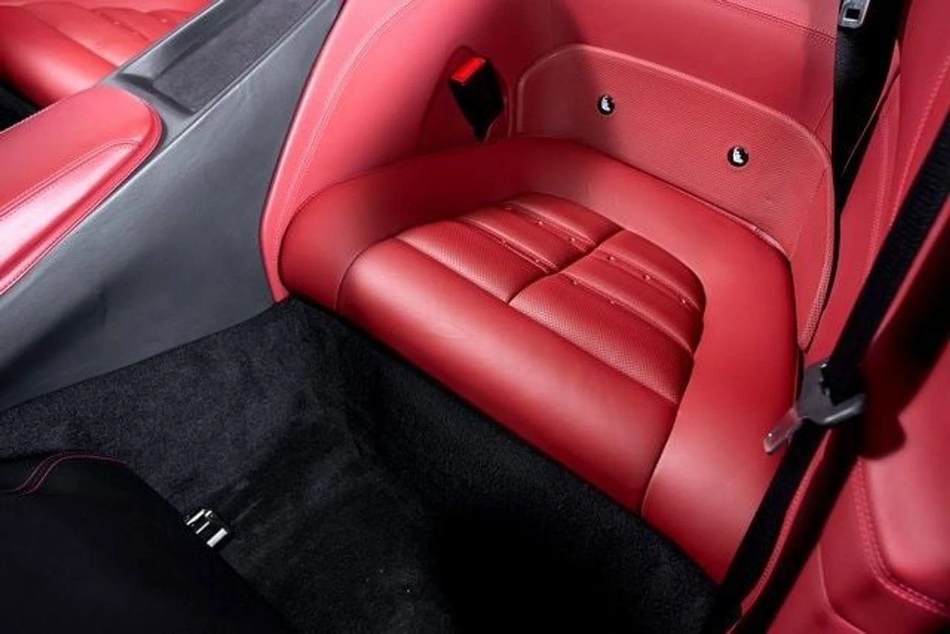 mph028_572429213_7adb787f903babebb111a6da7914f844x_c8e3eba30d