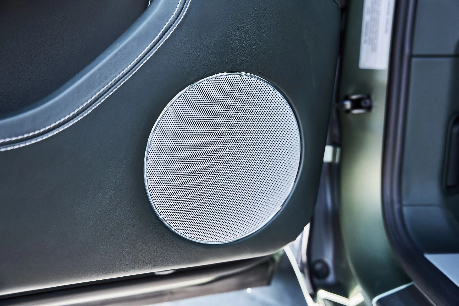 mph028_575691303_Used_2020_Bentley_Continental_GT_V8_1776226449_d7432b0ad9