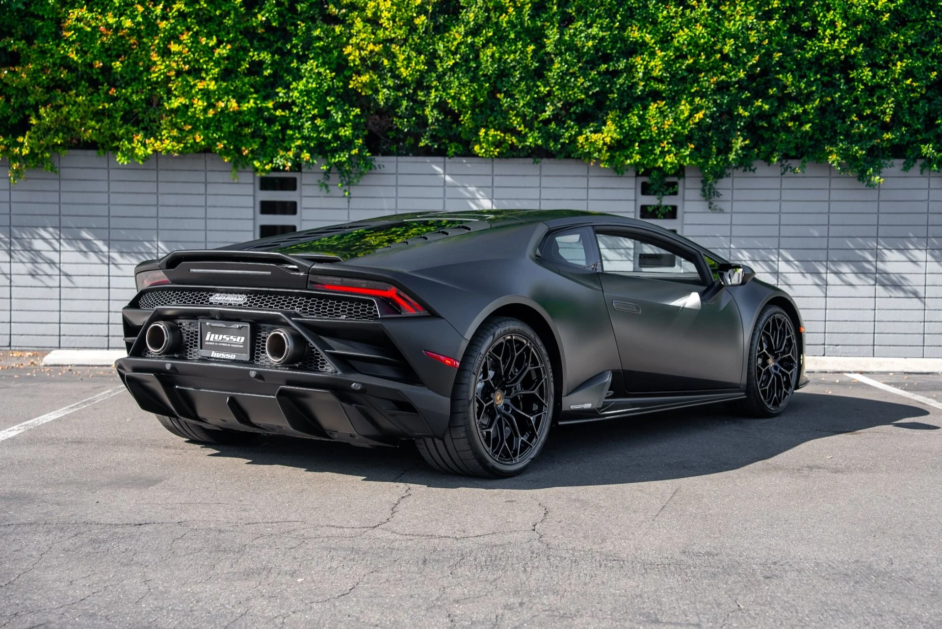 mph028_578798329_Used_2022_Lamborghini_Huracan_EVO_1762801553_960c4bbb16