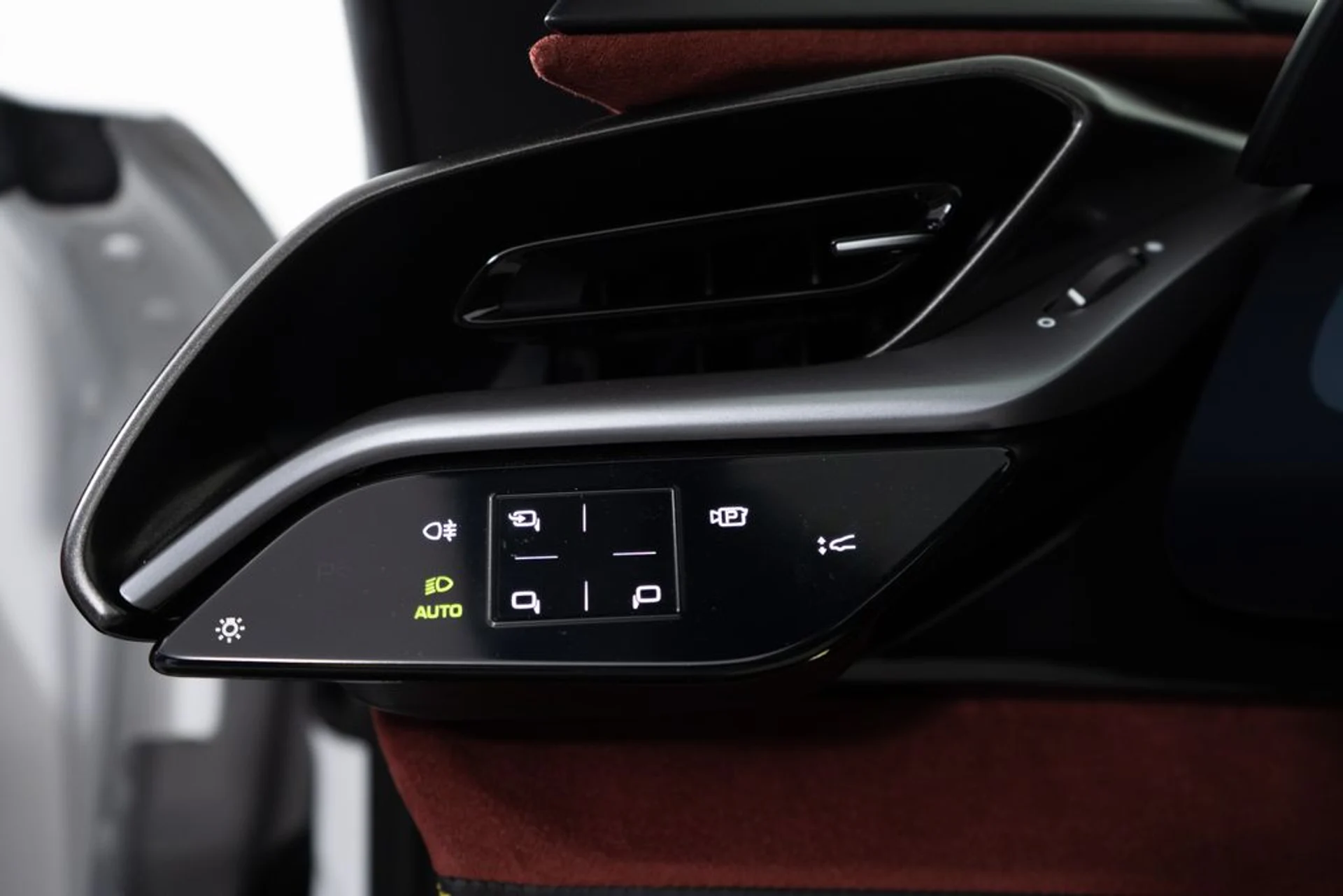 mph028_586195616_41f7b052_0e93_44eb_8643_188733742aef_dcb2376ecd